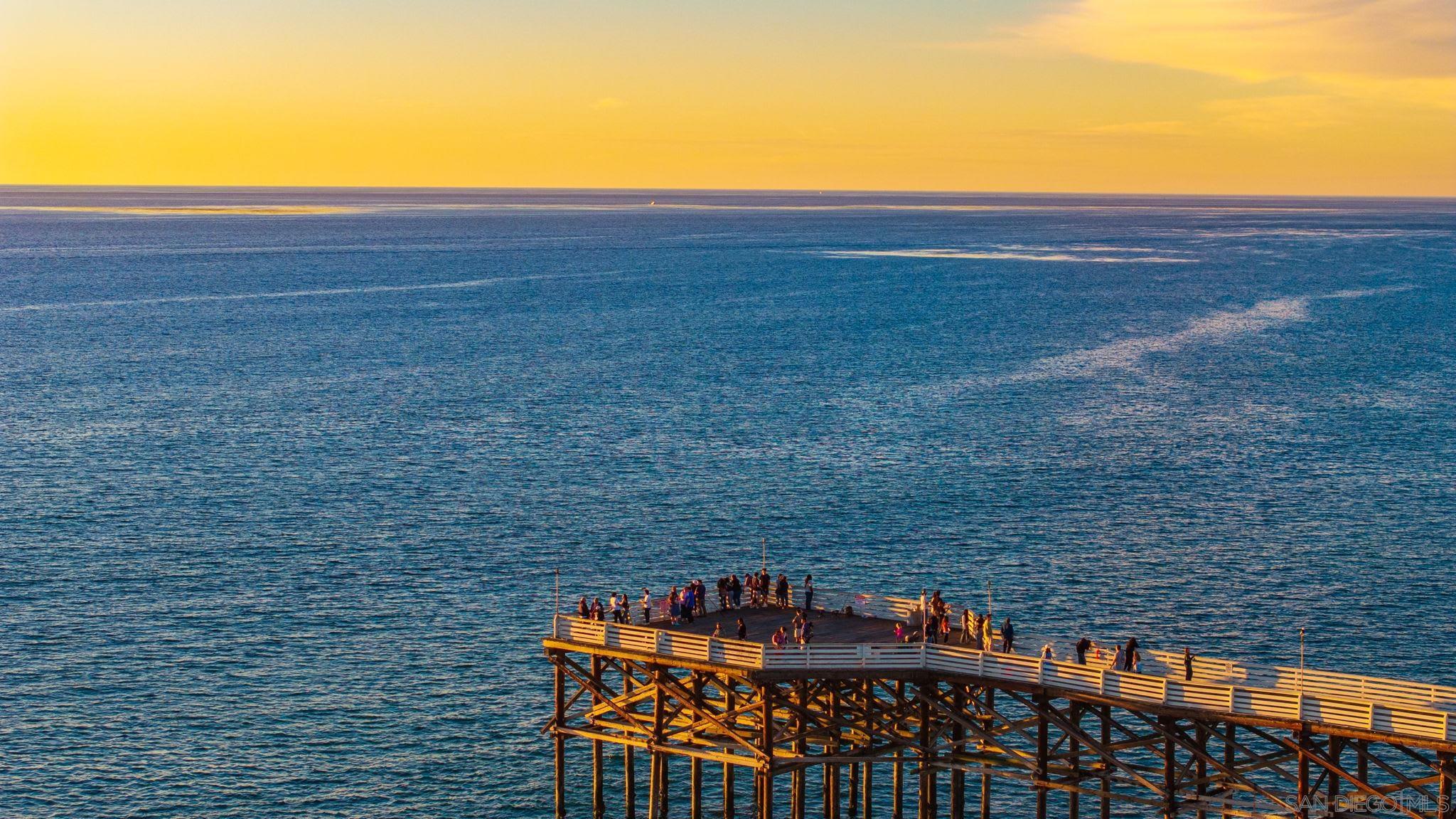 Detail Gallery Image 48 of 51 For 886  Felspar St, San Diego,  CA 92109 - 3 Beds | 2/1 Baths