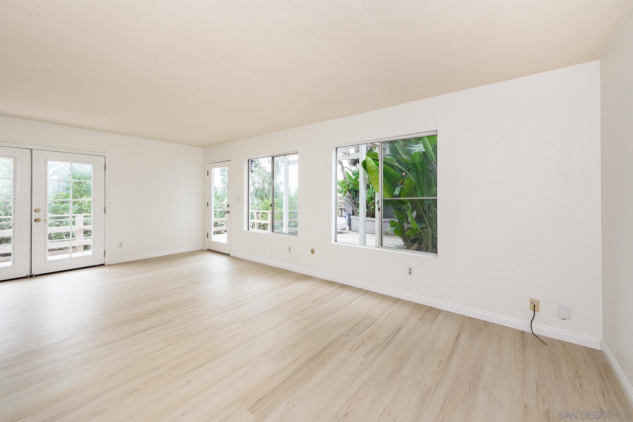 Detail Gallery Image 2 of 31 For 1777  Pentuckett  B, San Diego,  CA 92104 - 4 Beds | 2 Baths