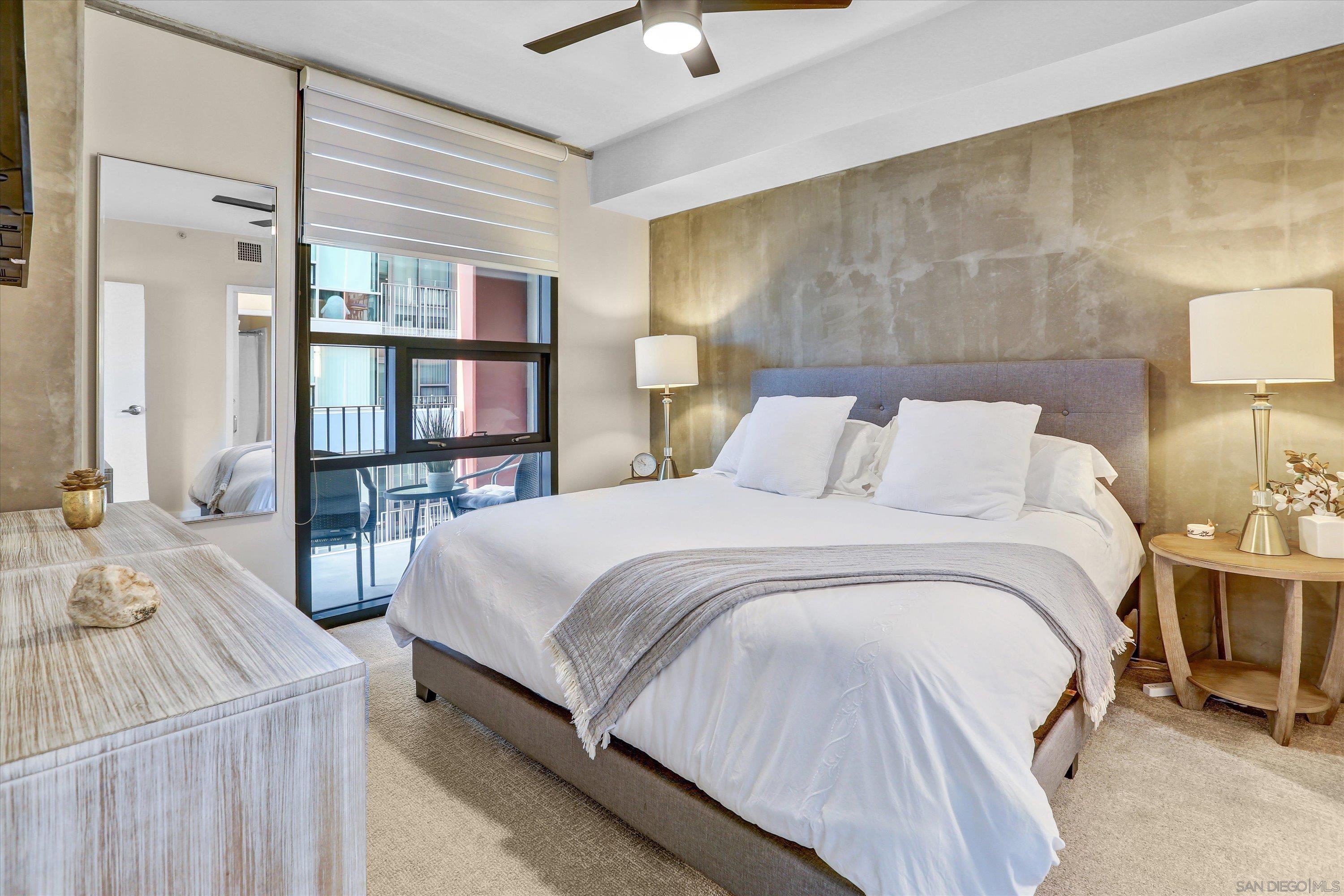 Detail Gallery Image 2 of 35 For 350  11th Ave  624, San Diego,  CA 92101 - 2 Beds | 2 Baths