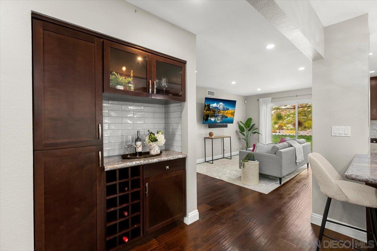 Detail Gallery Image 11 of 35 For 10812  Charing Cross, Spring Valley,  CA 91978 - 3 Beds | 2 Baths