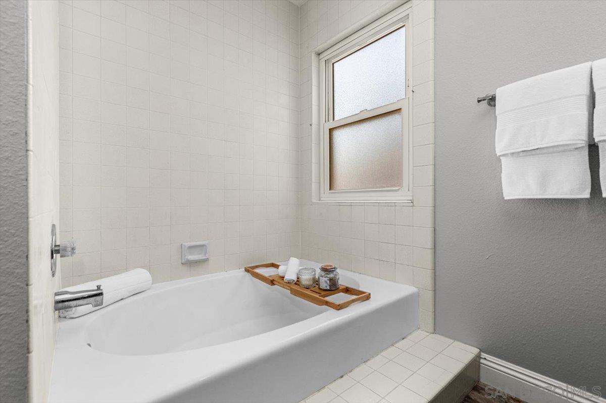 Detail Gallery Image 30 of 35 For 10812  Charing Cross, Spring Valley,  CA 91978 - 3 Beds | 2 Baths