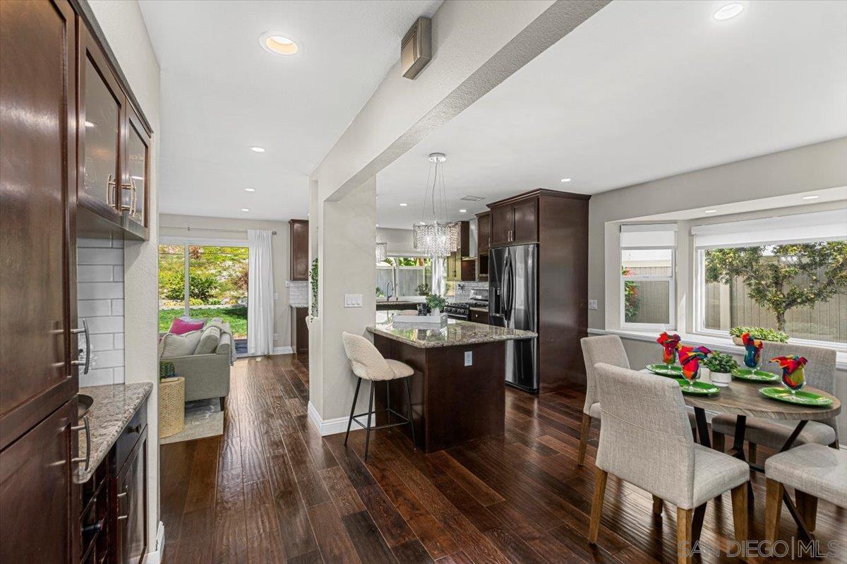 Detail Gallery Image 8 of 35 For 10812  Charing Cross, Spring Valley,  CA 91978 - 3 Beds | 2 Baths