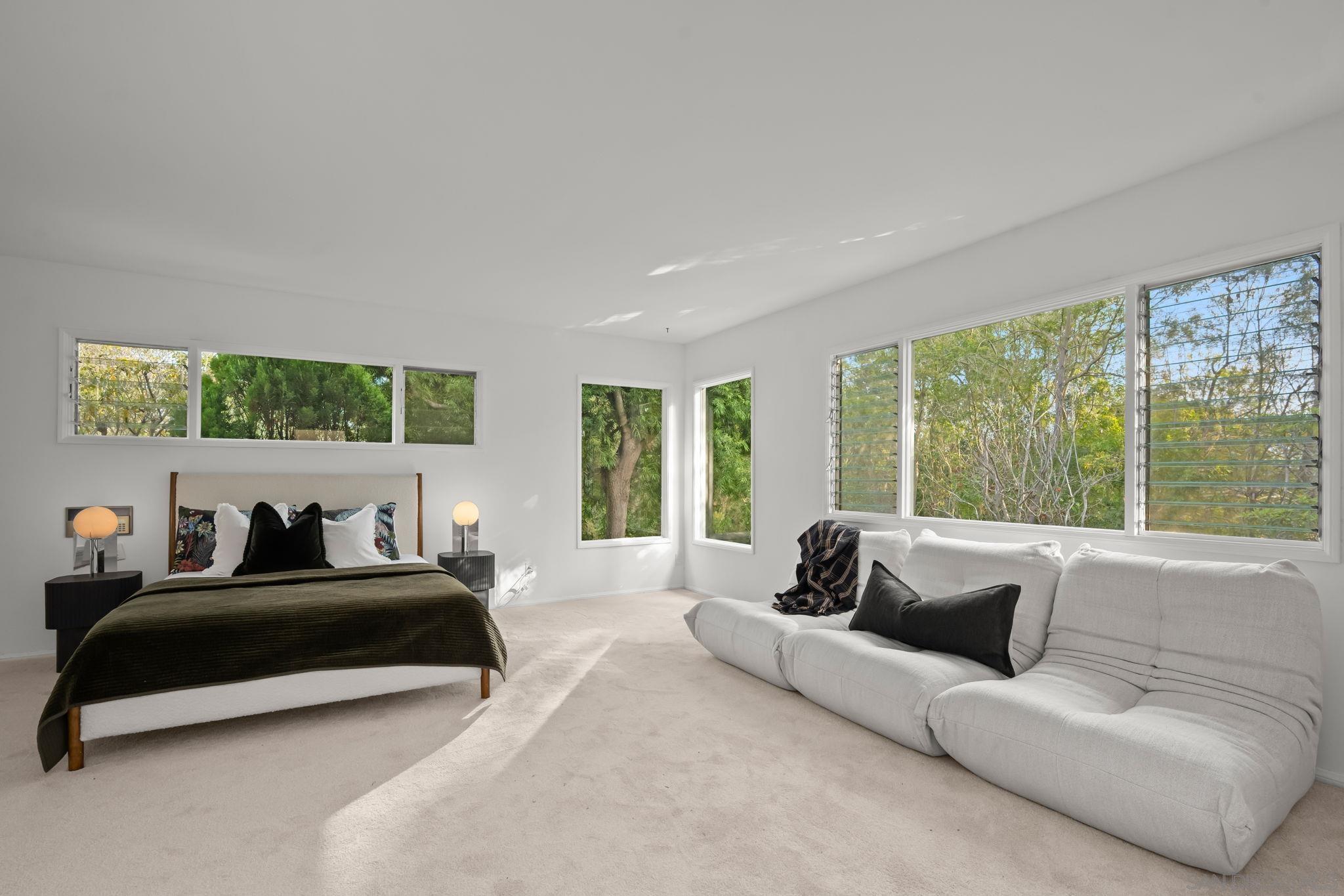 Detail Gallery Image 8 of 12 For 6141  Lago Lindo, Rancho Santa Fe,  CA 92067 - 4 Beds | 4/1 Baths