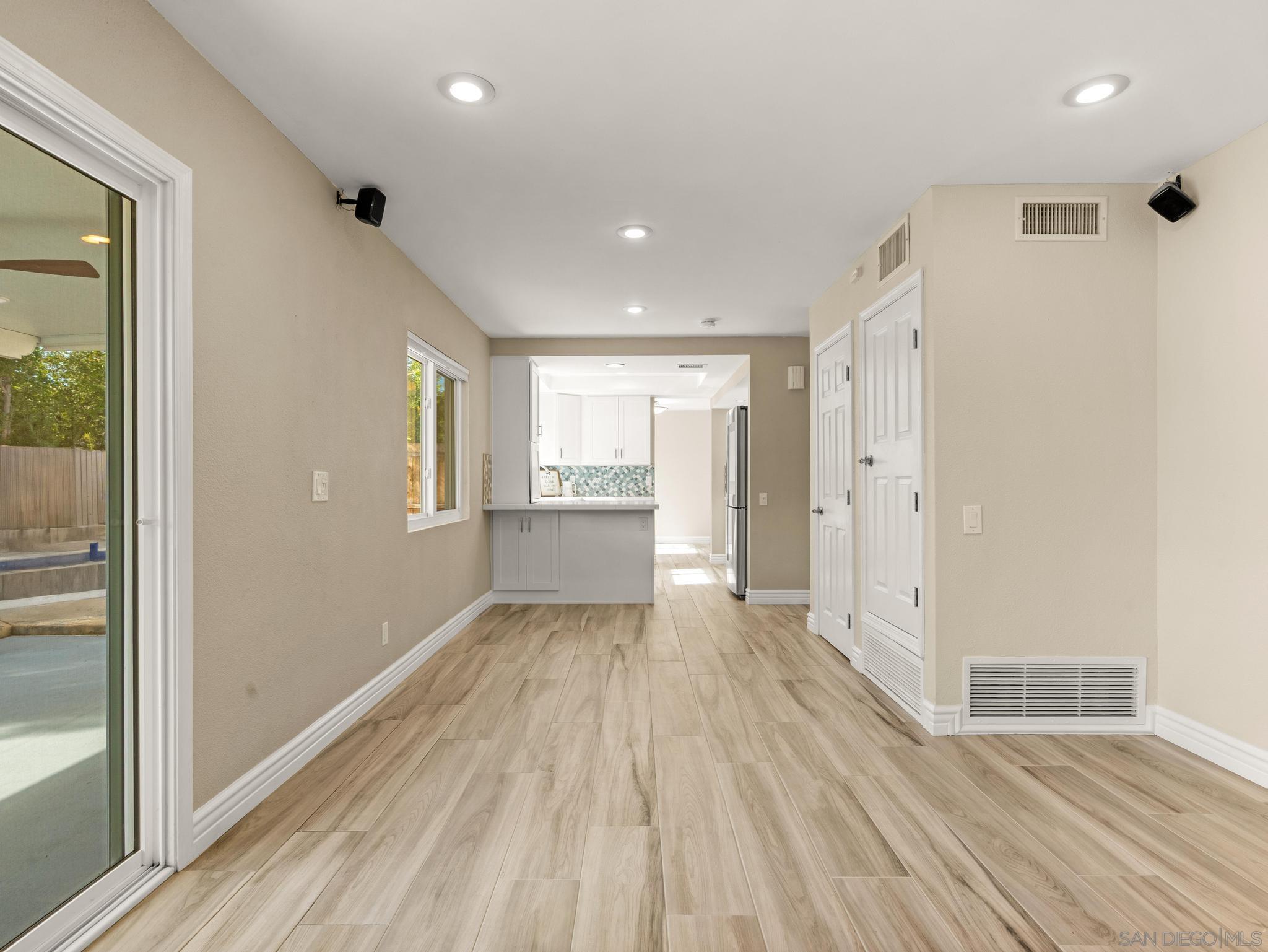 Detail Gallery Image 13 of 33 For 13303  Betty Lee Way, Poway,  CA 92064 - 5 Beds | 3 Baths