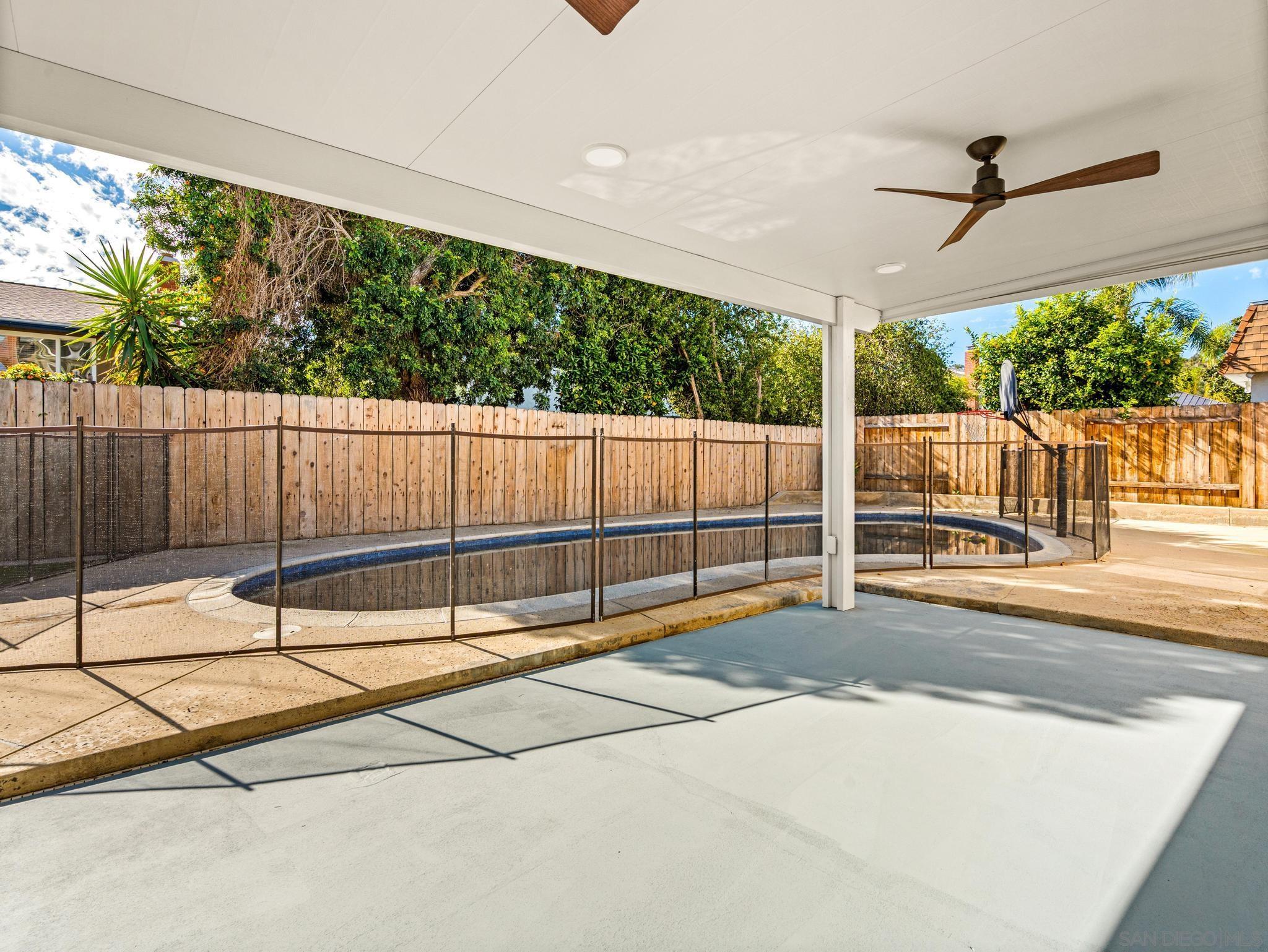 Detail Gallery Image 15 of 33 For 13303  Betty Lee Way, Poway,  CA 92064 - 5 Beds | 3 Baths