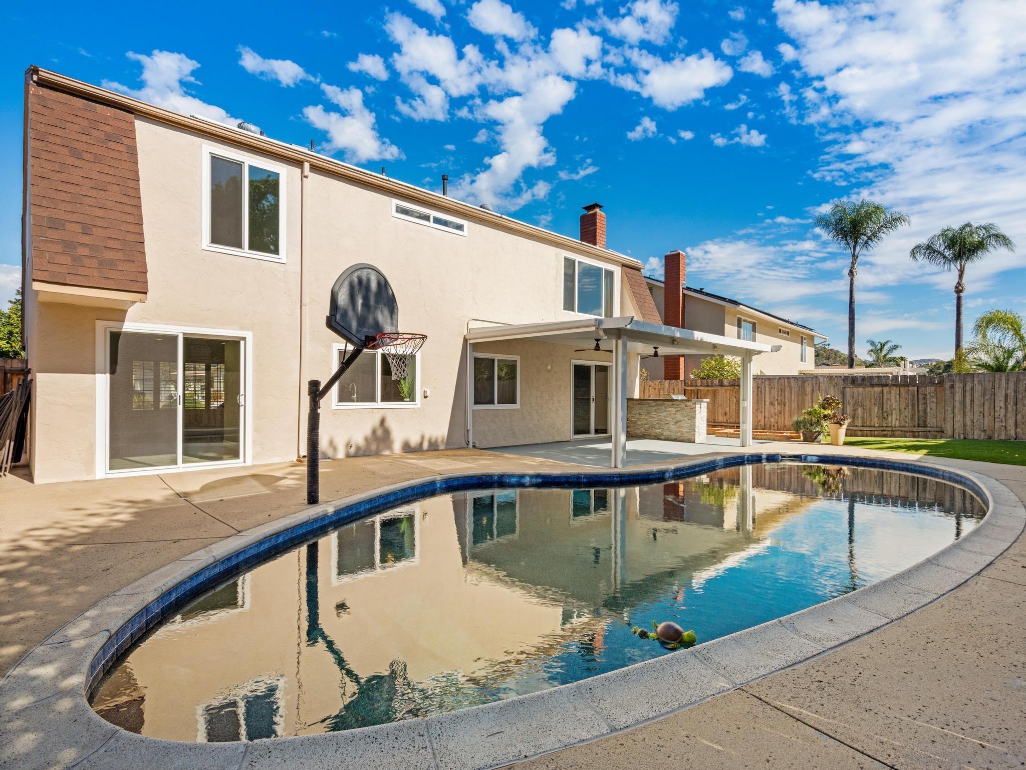 Detail Gallery Image 17 of 33 For 13303  Betty Lee Way, Poway,  CA 92064 - 5 Beds | 3 Baths