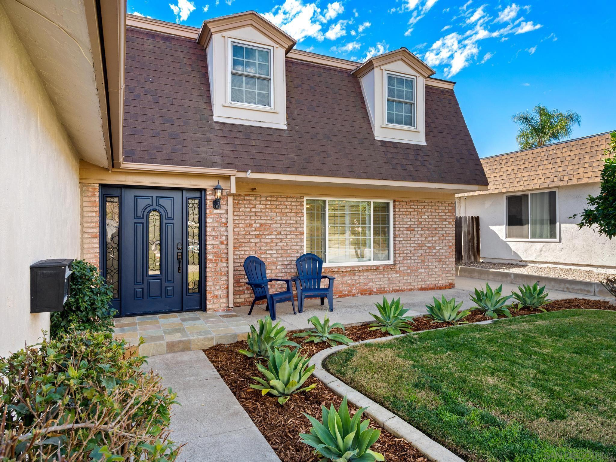 Detail Gallery Image 3 of 33 For 13303  Betty Lee Way, Poway,  CA 92064 - 5 Beds | 3 Baths