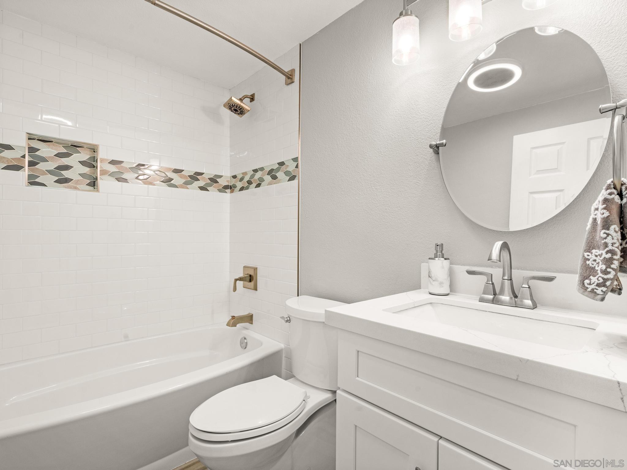 Detail Gallery Image 31 of 33 For 13303  Betty Lee Way, Poway,  CA 92064 - 5 Beds | 3 Baths