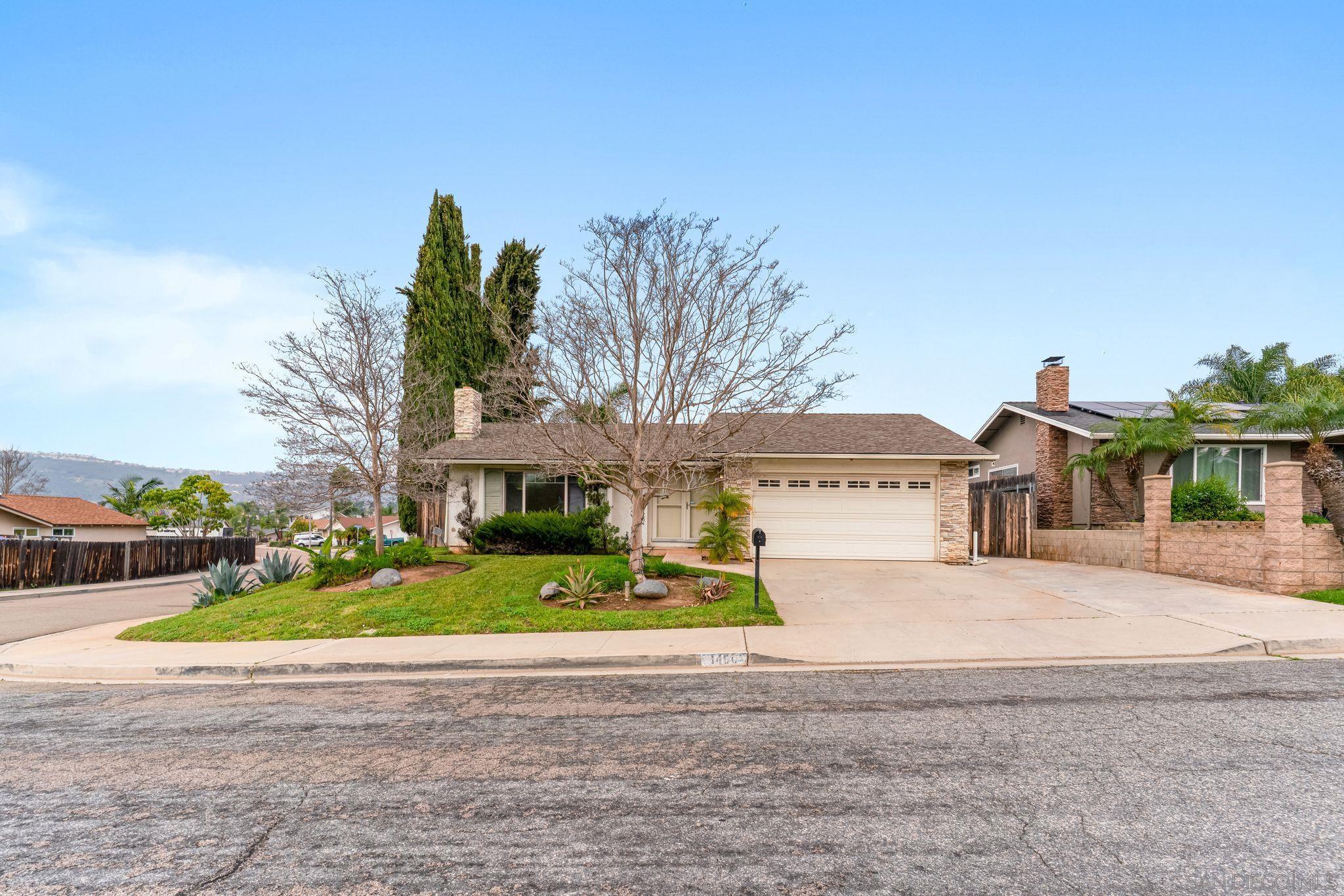 Detail Gallery Image 2 of 18 For 1460  Brook Rd, San Marcos,  CA 92069 - 4 Beds | 2 Baths