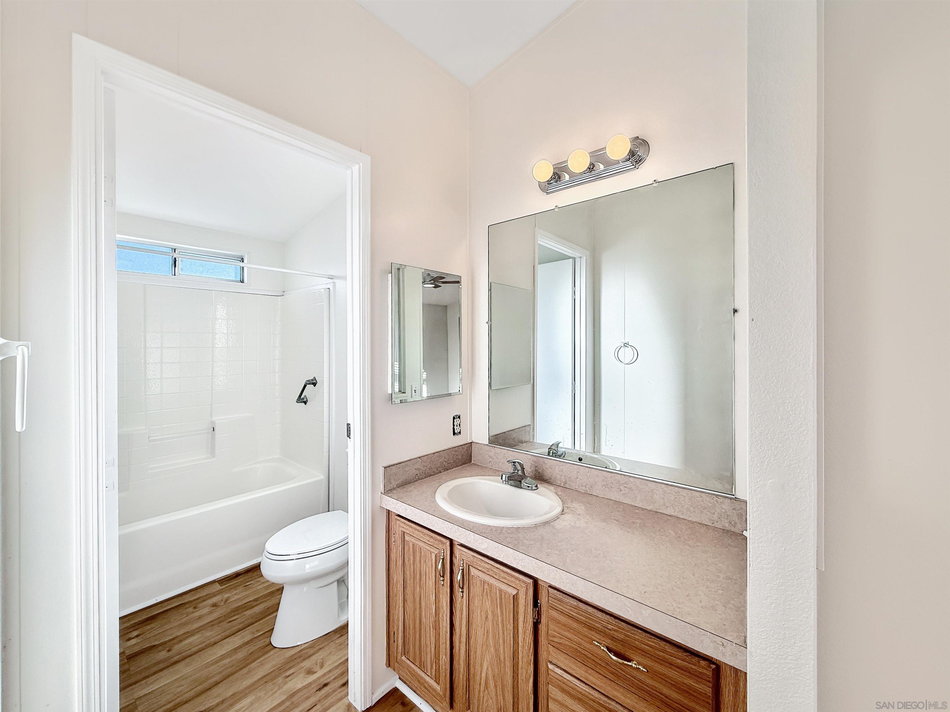 Detail Gallery Image 11 of 19 For 450 E Bradley Ave  127, El Cajon,  CA 92021 - 3 Beds | 2 Baths