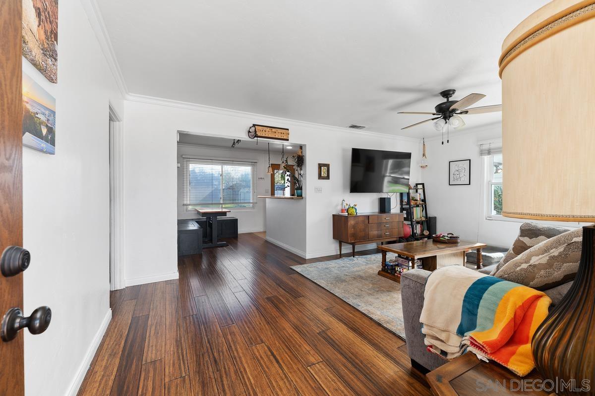 Detail Gallery Image 7 of 27 For 637  Jefferson Ave, El Cajon,  CA 92020 - 2 Beds | 1 Baths