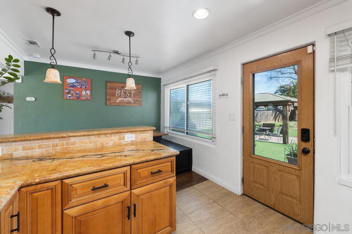 Detail Gallery Image 10 of 27 For 637  Jefferson Ave, El Cajon,  CA 92020 - 2 Beds | 1 Baths