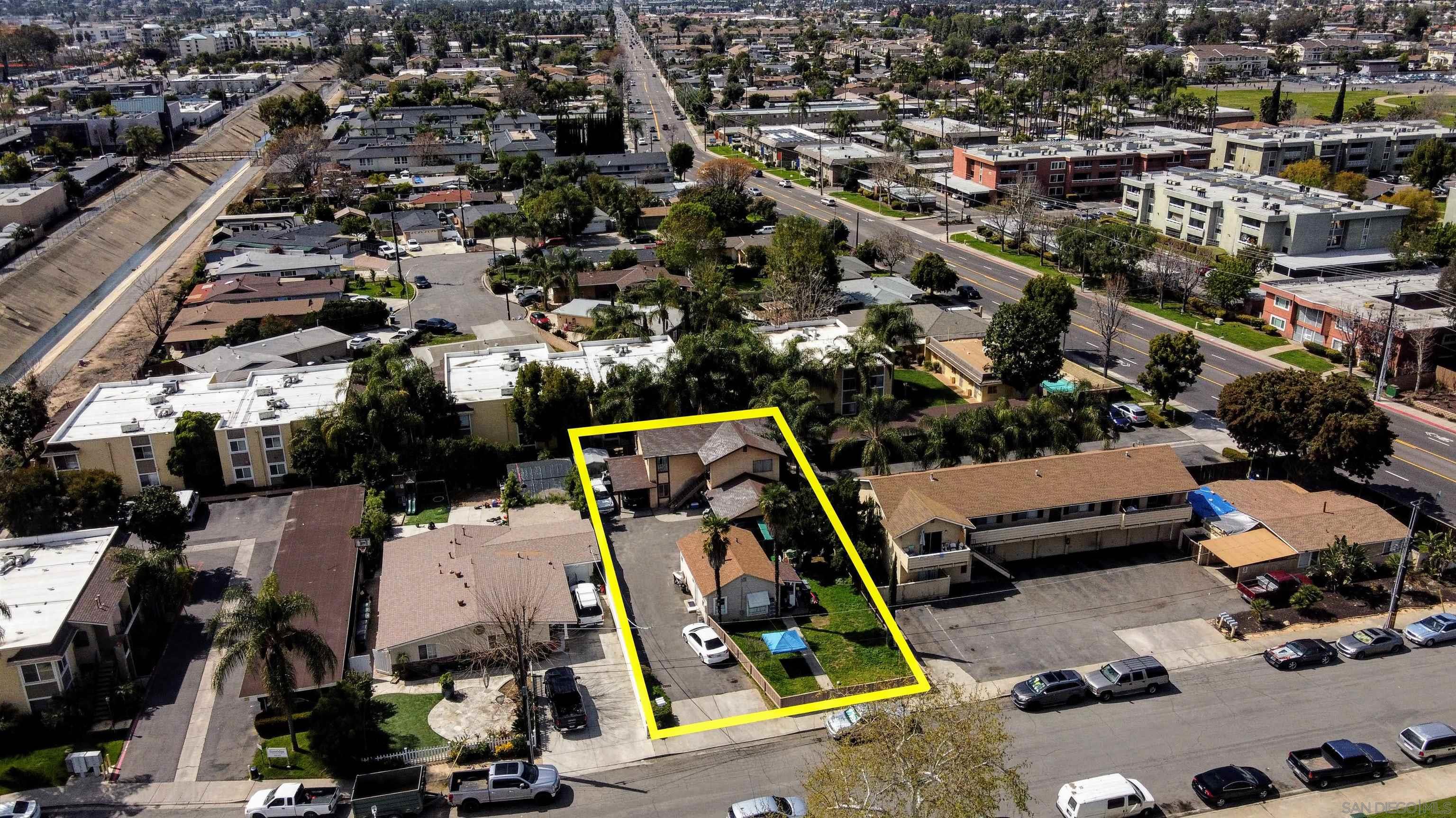 Detail Gallery Image 2 of 25 For 565 N Beech St, Escondido,  CA 92025 - – Beds | – Baths