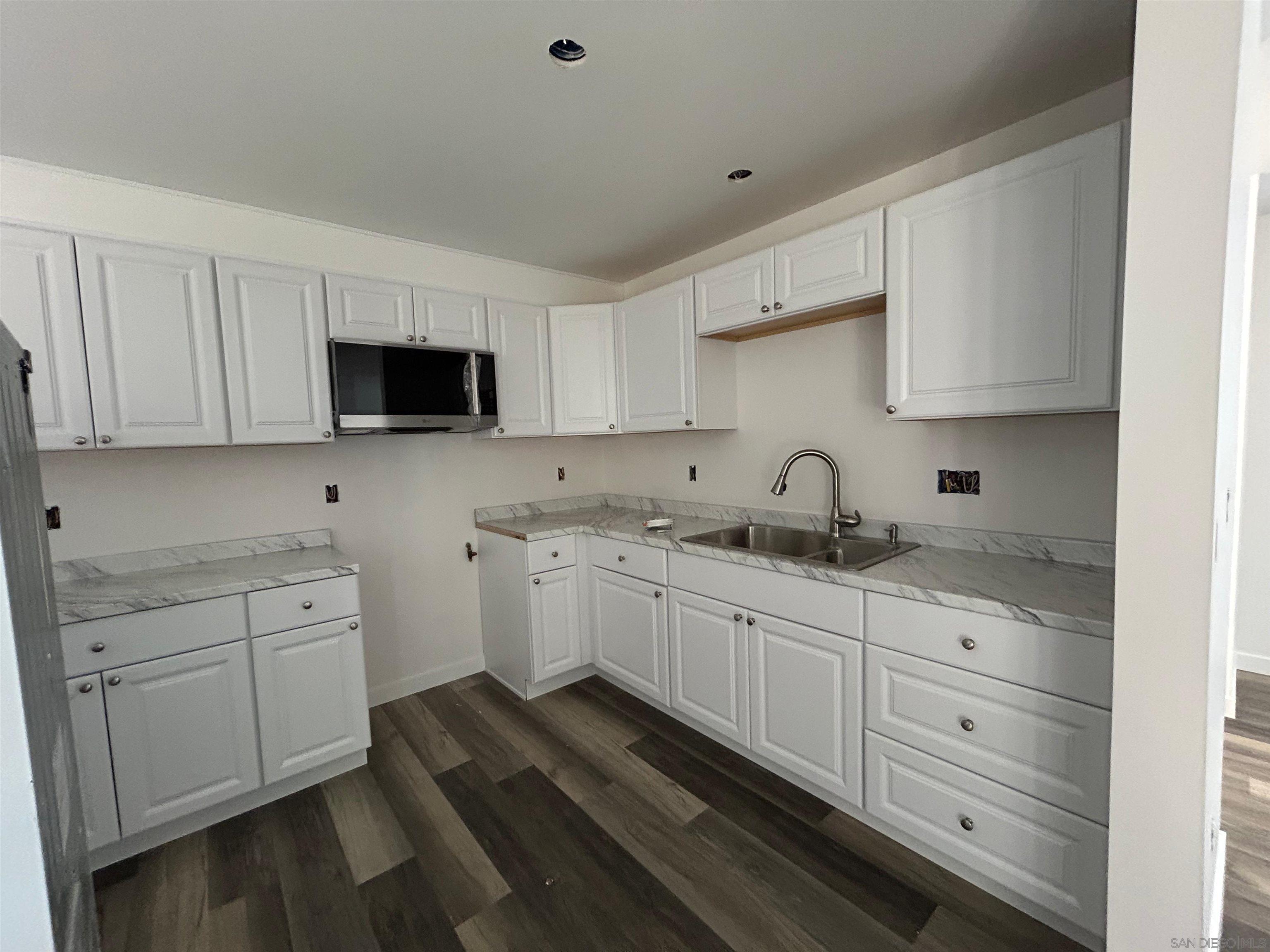 Detail Gallery Image 11 of 25 For 565 N Beech St, Escondido,  CA 92025 - – Beds | – Baths