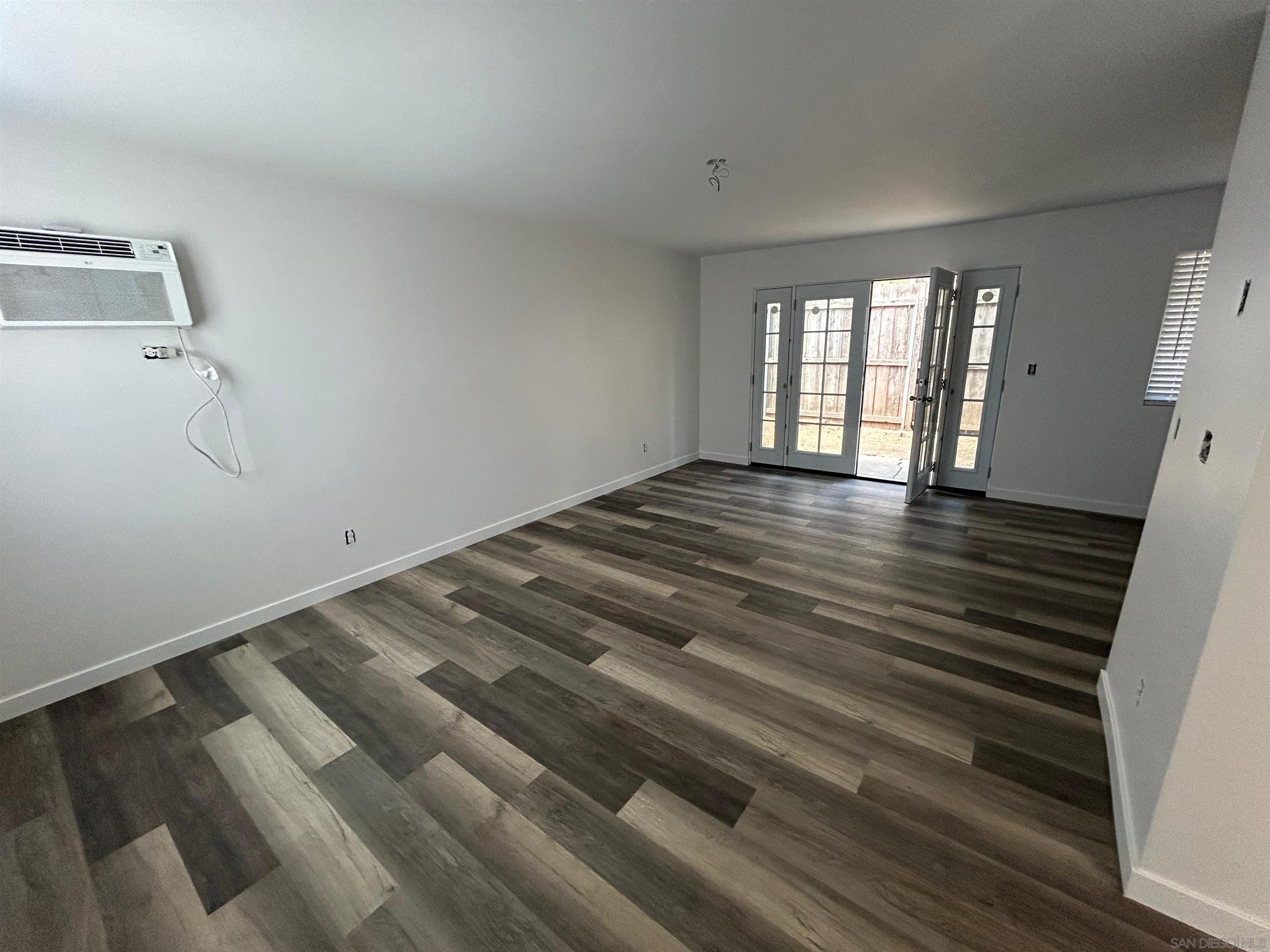 Detail Gallery Image 8 of 25 For 565 N Beech St, Escondido,  CA 92025 - – Beds | – Baths