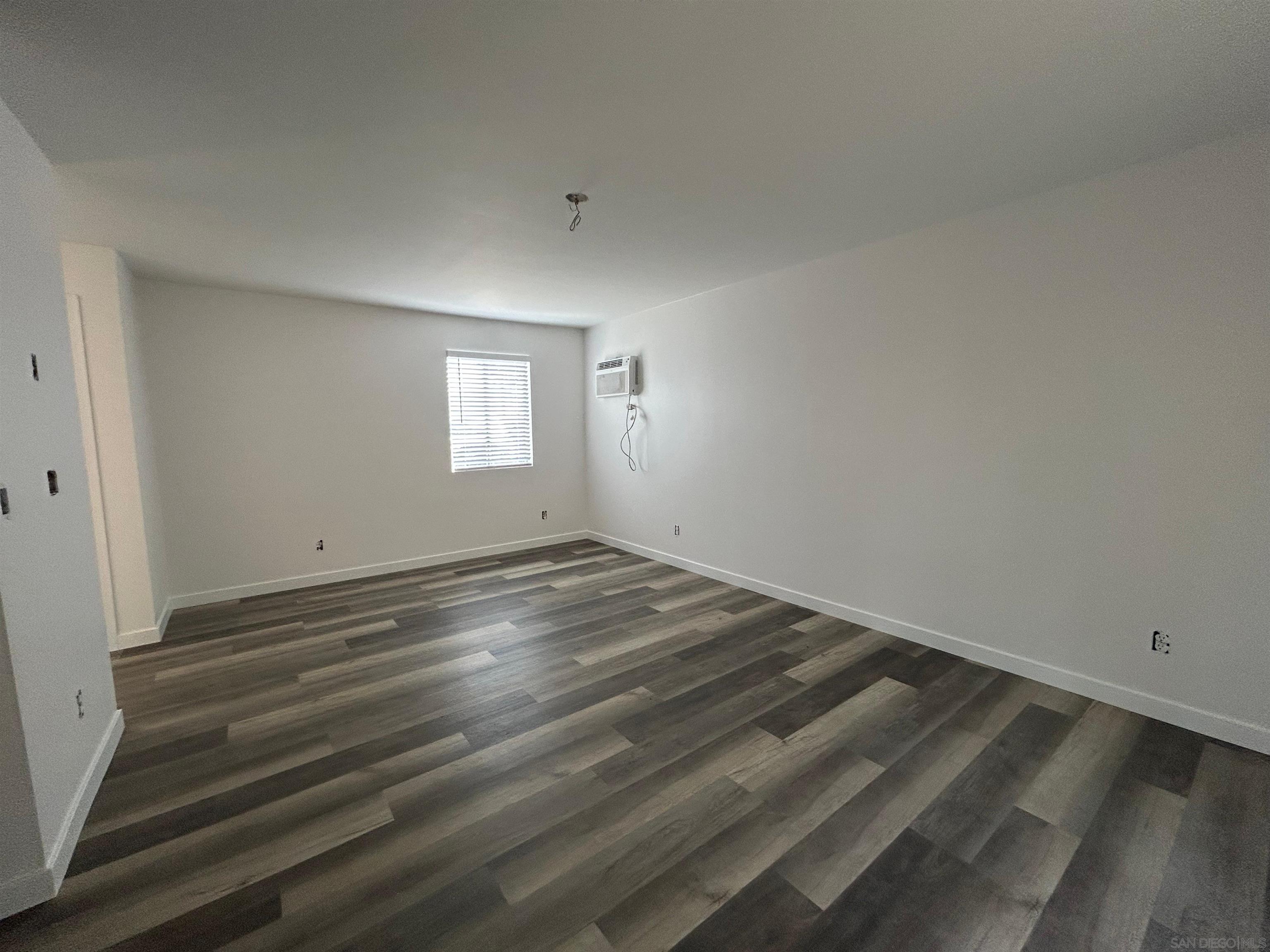 Detail Gallery Image 9 of 25 For 565 N Beech St, Escondido,  CA 92025 - – Beds | – Baths