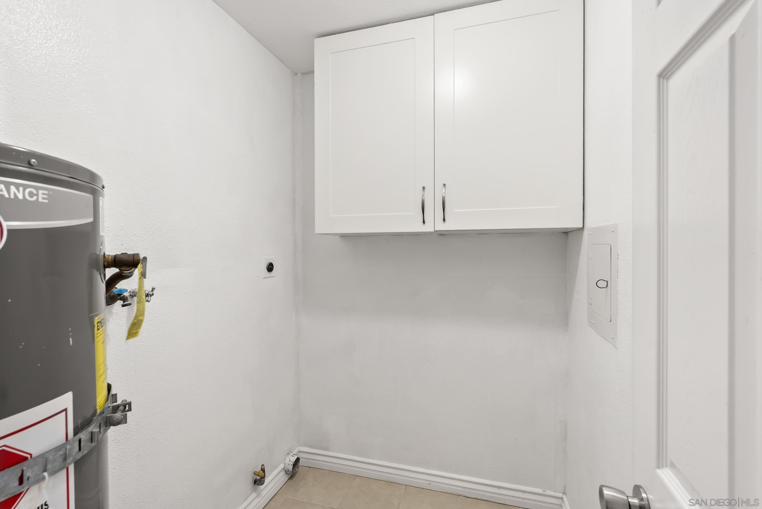 Detail Gallery Image 15 of 36 For 5606  Caminito Roberto, San Diego,  CA 92111 - 2 Beds | 1/1 Baths