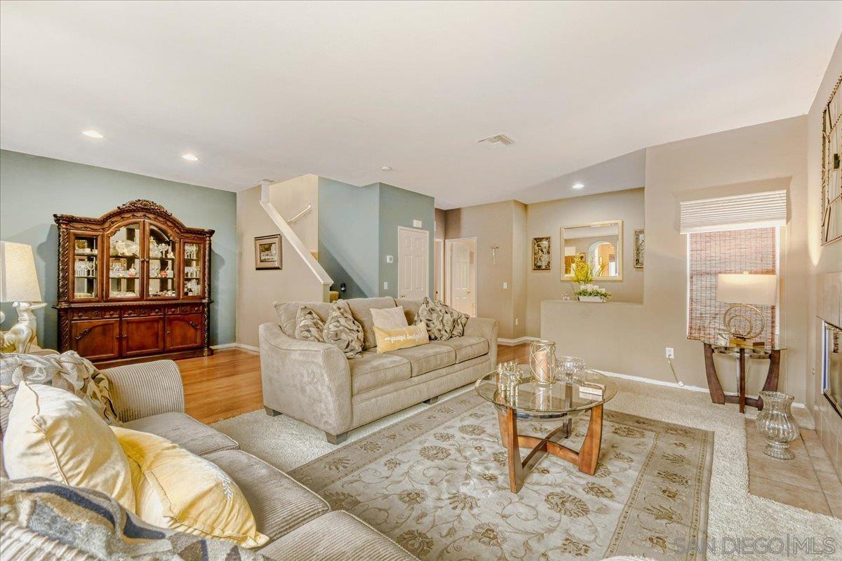 Detail Gallery Image 5 of 34 For 6373  Avenida De Las Vistas  #2,  San Diego,  CA 92154 - 3 Beds | 2/1 Baths