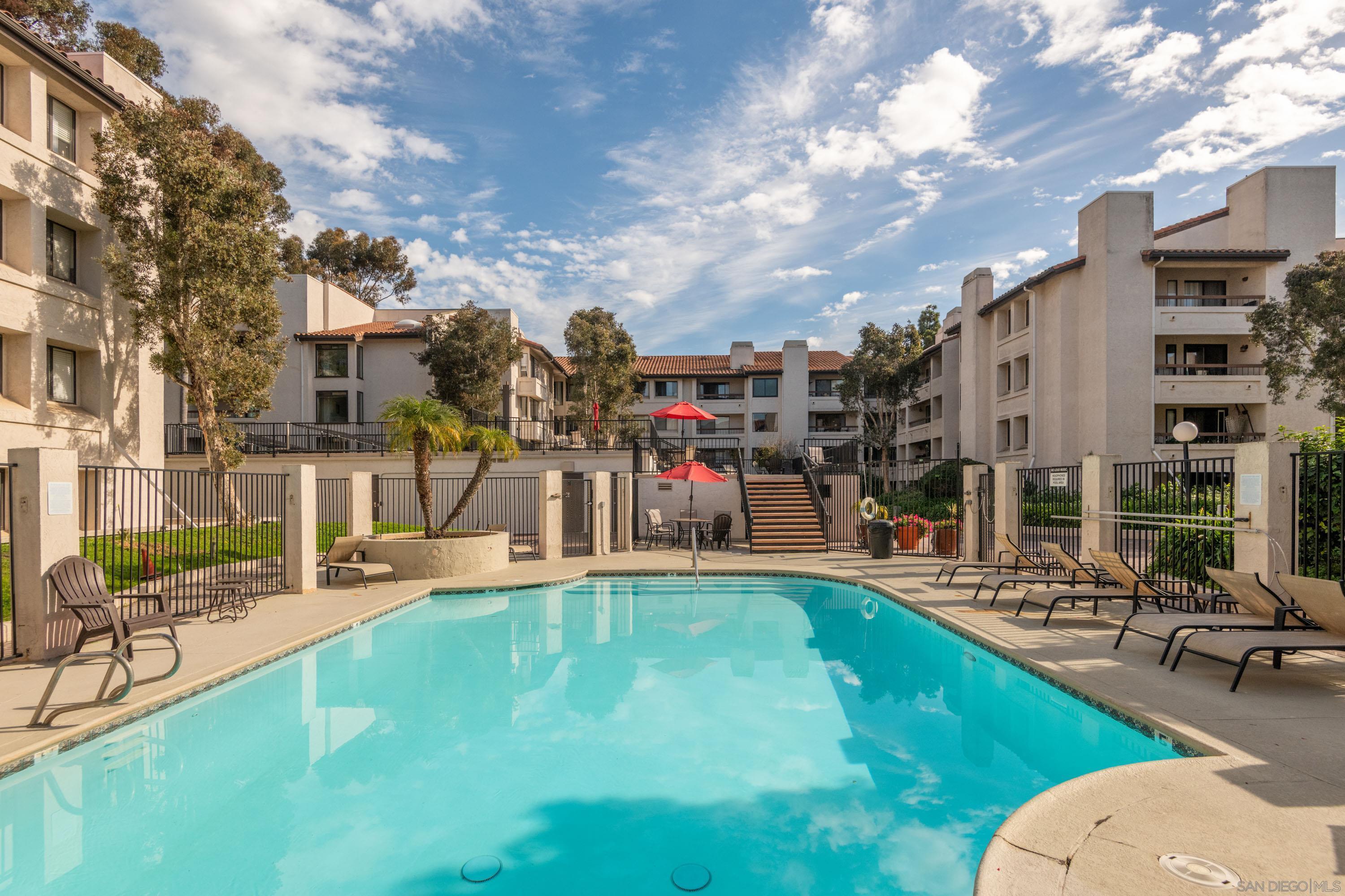 Detail Gallery Image 2 of 30 For 5705  Friars Rd  #54,  San Diego,  CA 92110 - 2 Beds | 2 Baths