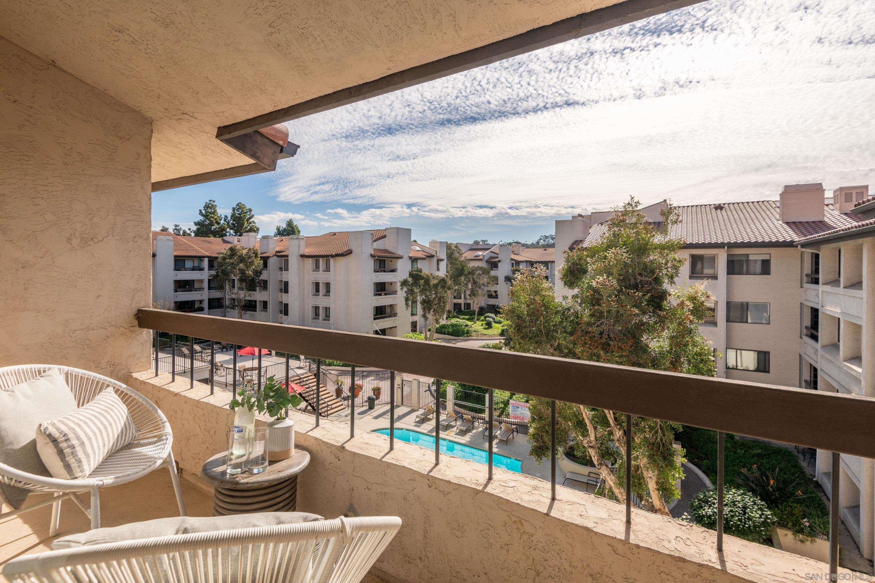 Detail Gallery Image 6 of 30 For 5705  Friars Rd  #54,  San Diego,  CA 92110 - 2 Beds | 2 Baths