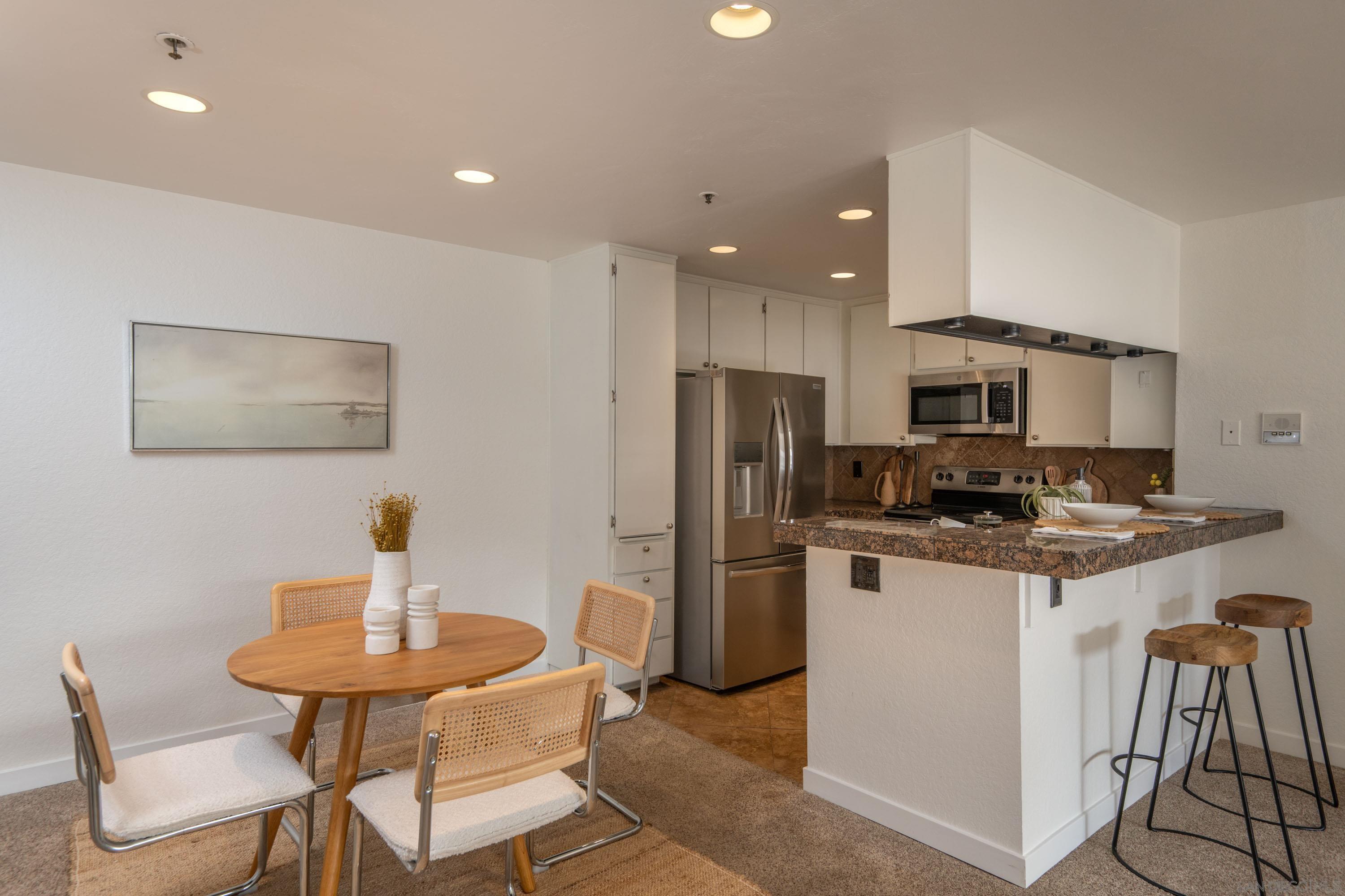 Detail Gallery Image 10 of 30 For 5705  Friars Rd  #54,  San Diego,  CA 92110 - 2 Beds | 2 Baths