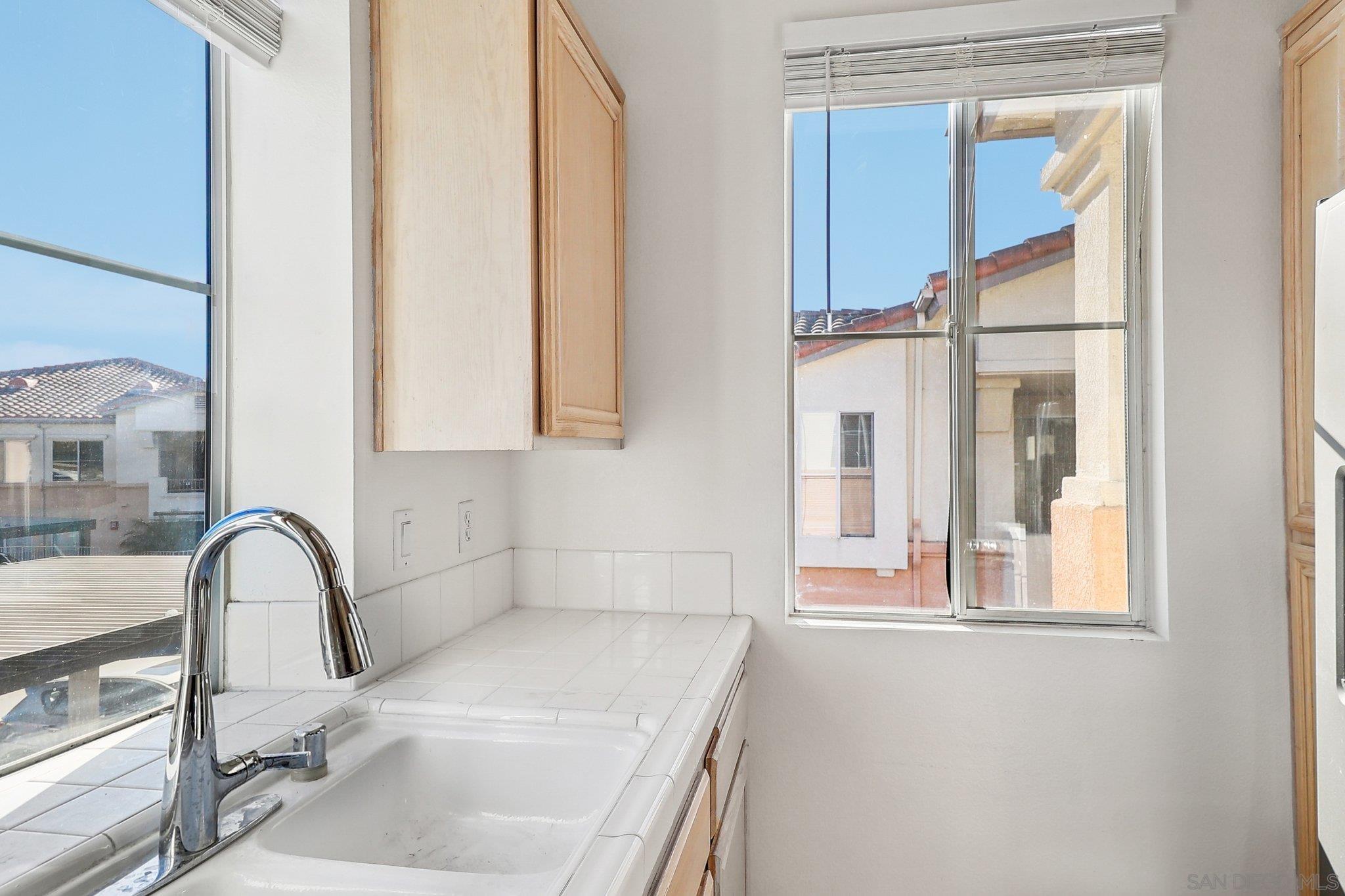 Detail Gallery Image 7 of 16 For 11410  via Rancho San Diego  38, El Cajon,  CA 92019 - 1 Beds | 1 Baths