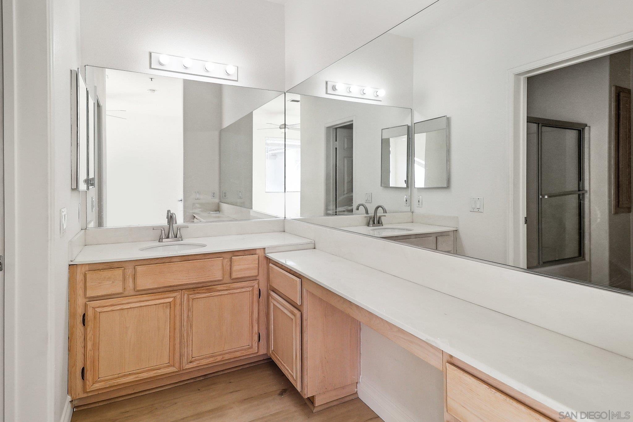 Detail Gallery Image 10 of 16 For 11410  via Rancho San Diego  38, El Cajon,  CA 92019 - 1 Beds | 1 Baths