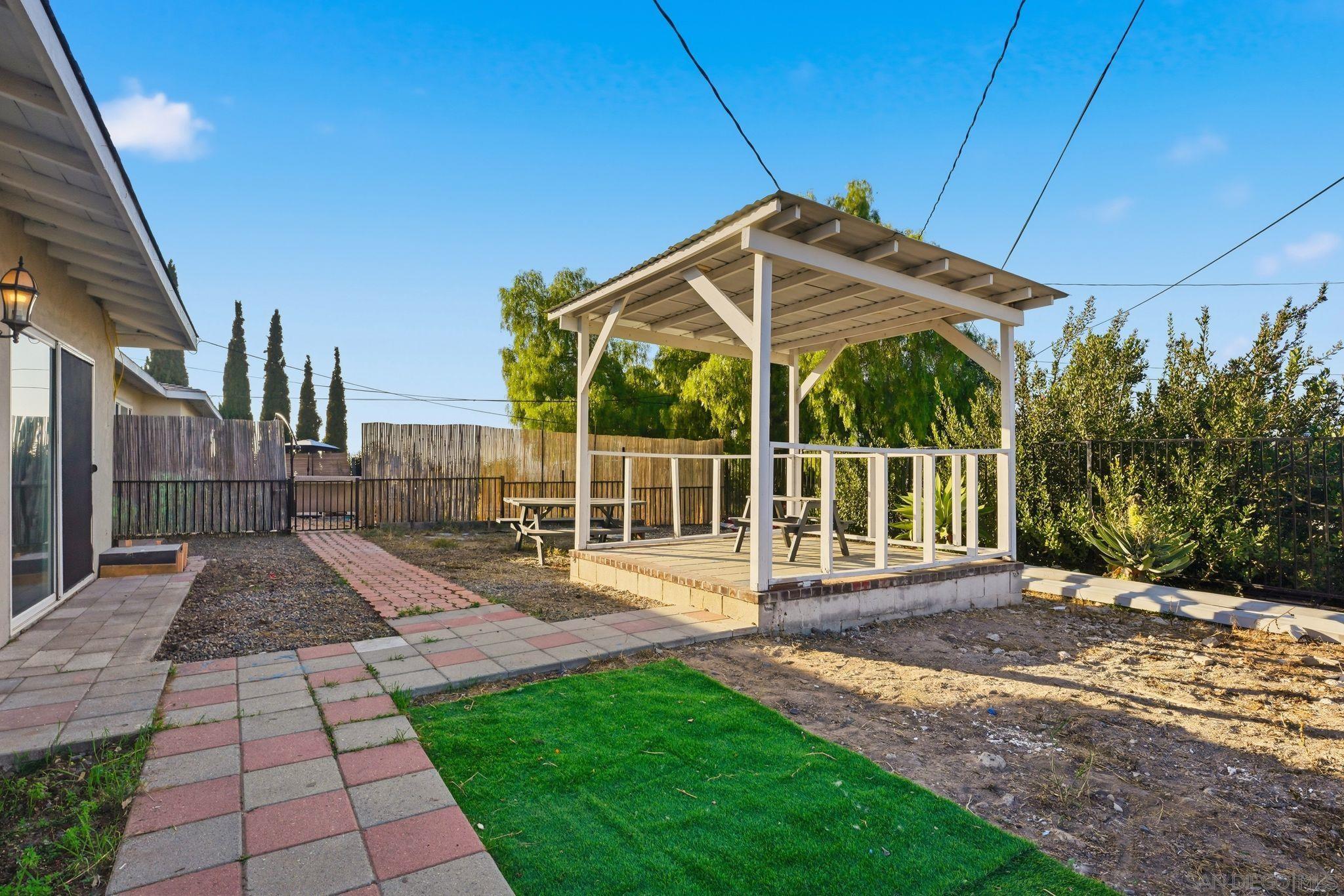 Detail Gallery Image 32 of 57 For 6431-37  Madrone Ave, San Diego,  CA 92114 - – Beds | – Baths