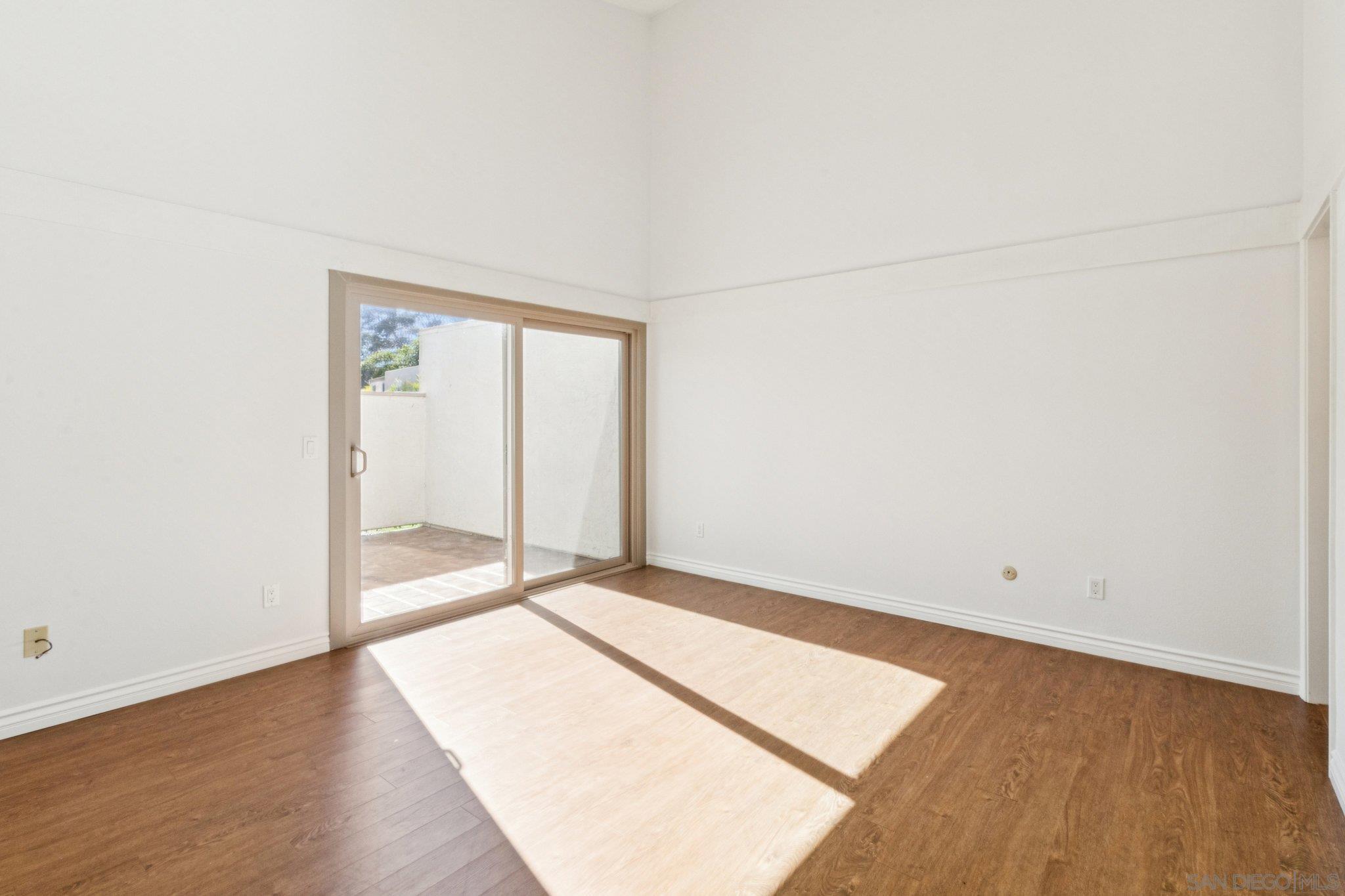 Detail Gallery Image 18 of 48 For 8988  Caminito Verano, La Jolla,  CA 92037 - 3 Beds | 2 Baths