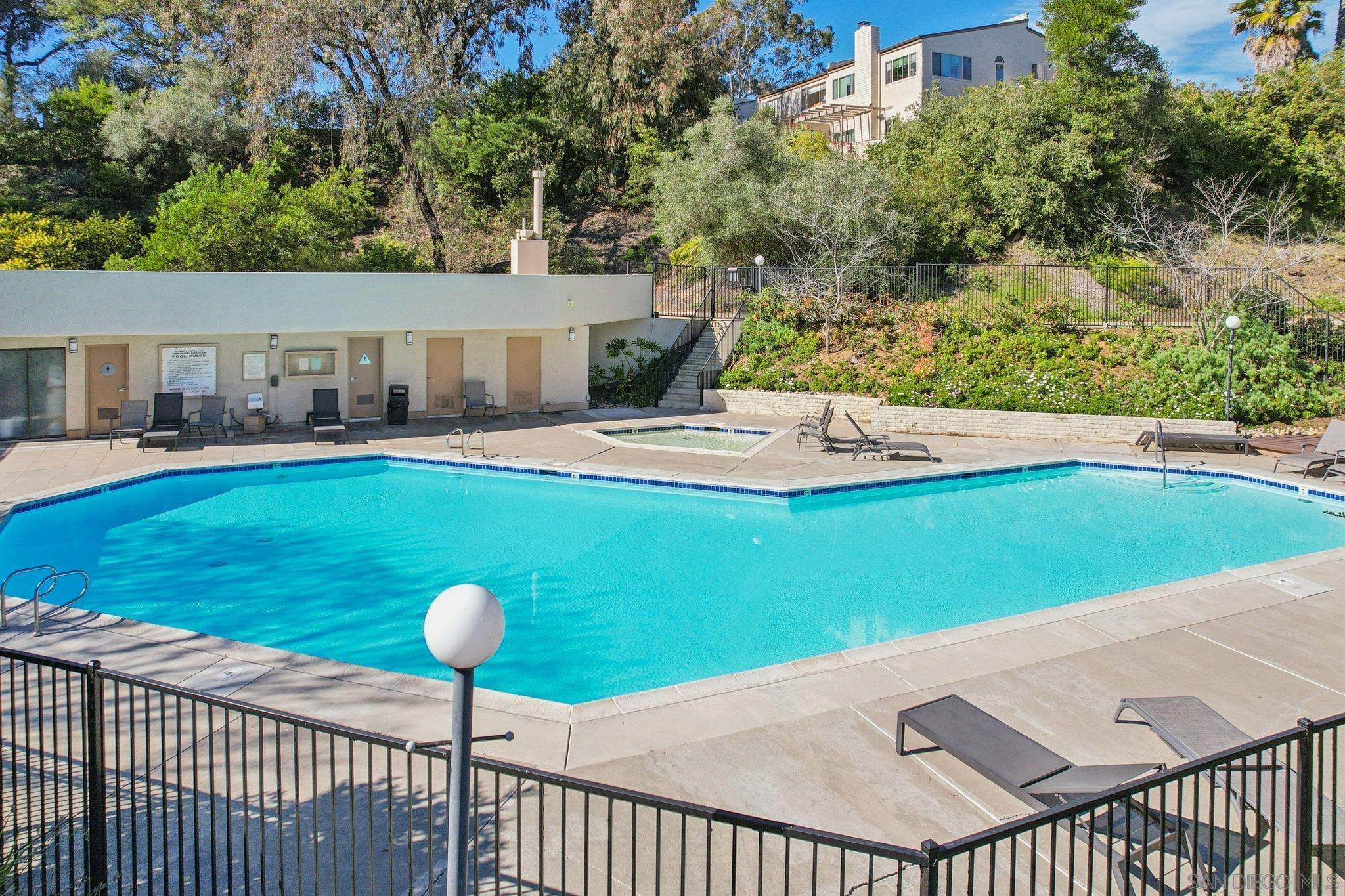 Detail Gallery Image 39 of 48 For 8988  Caminito Verano, La Jolla,  CA 92037 - 3 Beds | 2 Baths