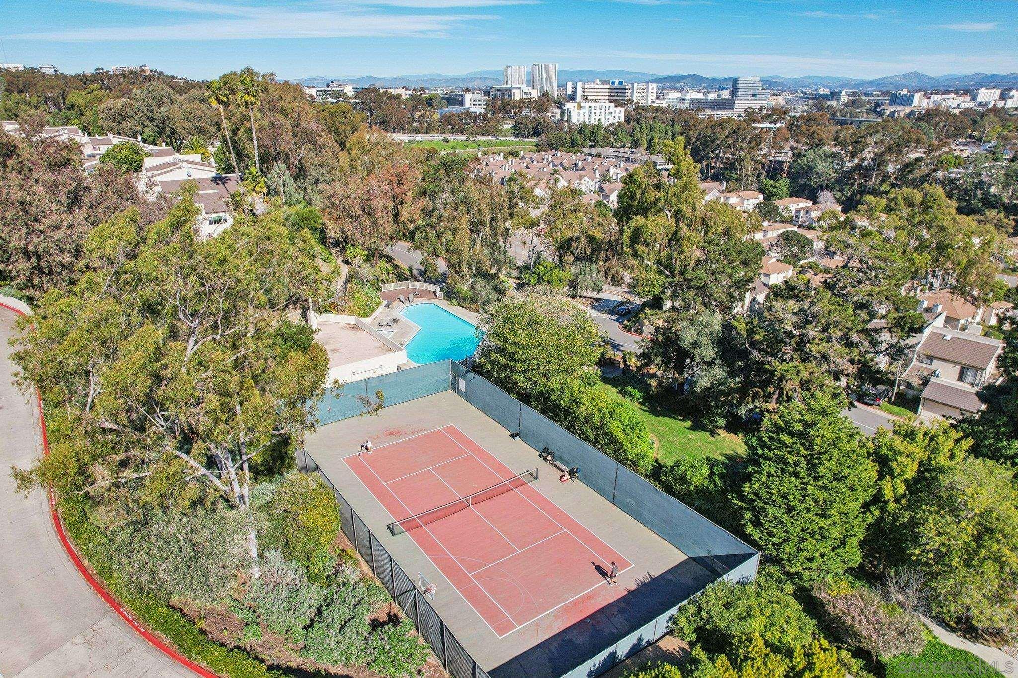 Detail Gallery Image 43 of 48 For 8988  Caminito Verano, La Jolla,  CA 92037 - 3 Beds | 2 Baths