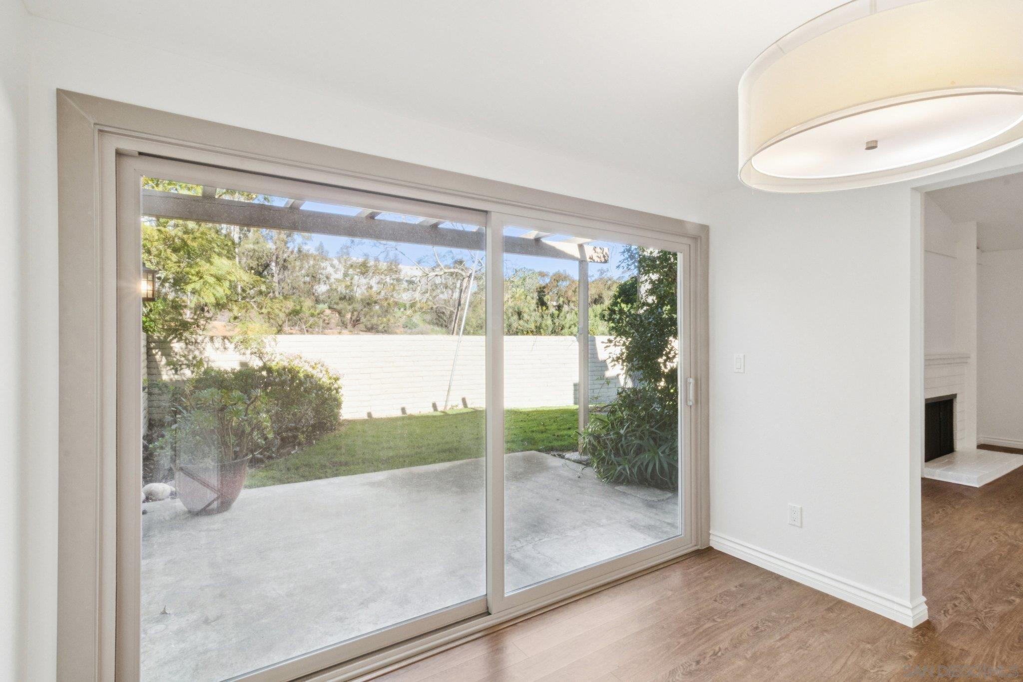 Detail Gallery Image 10 of 48 For 8988  Caminito Verano, La Jolla,  CA 92037 - 3 Beds | 2 Baths