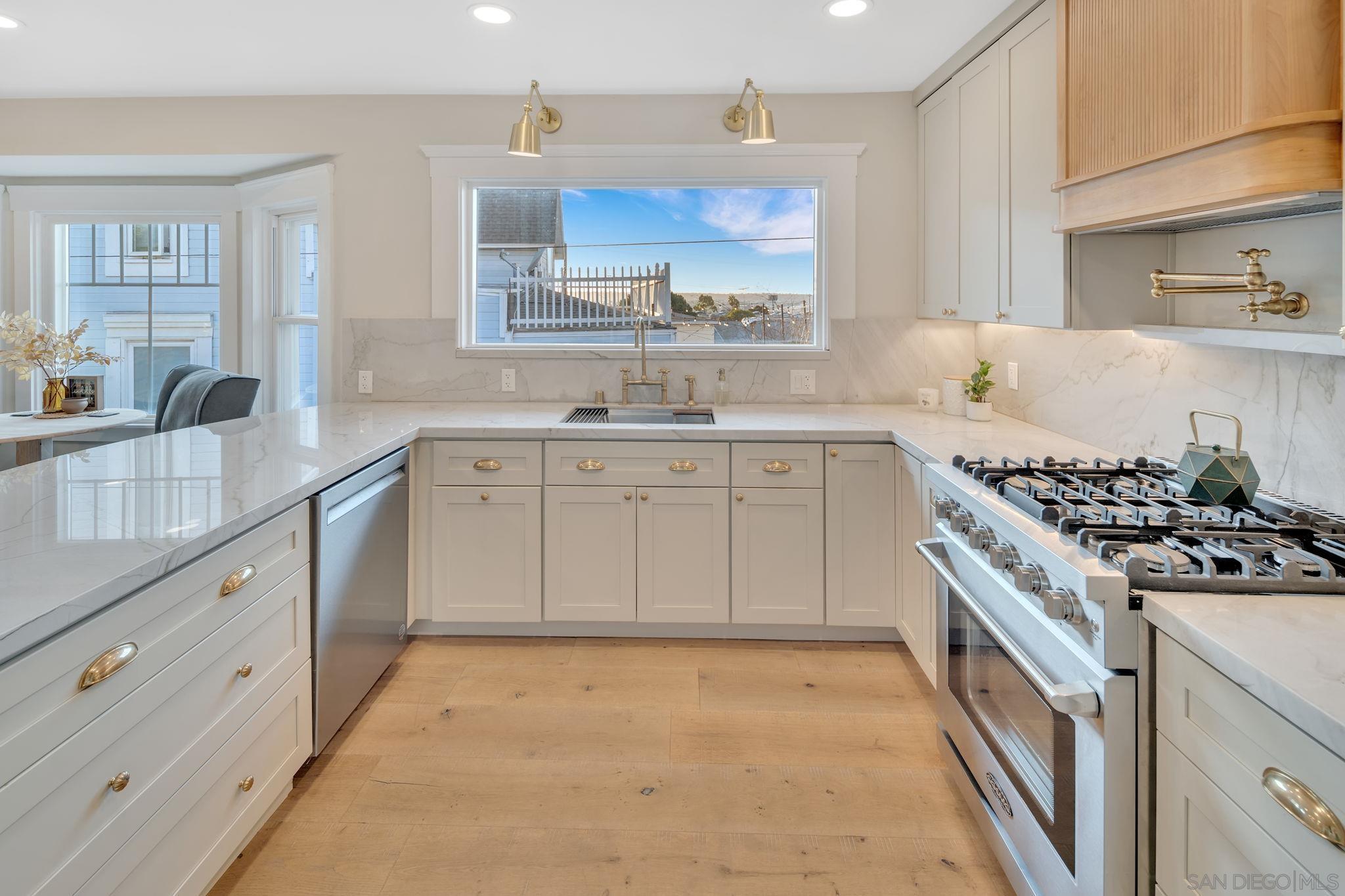 Detail Gallery Image 14 of 54 For 418 W Ivy Street, San Diego,  CA 92101 - – Beds | – Baths