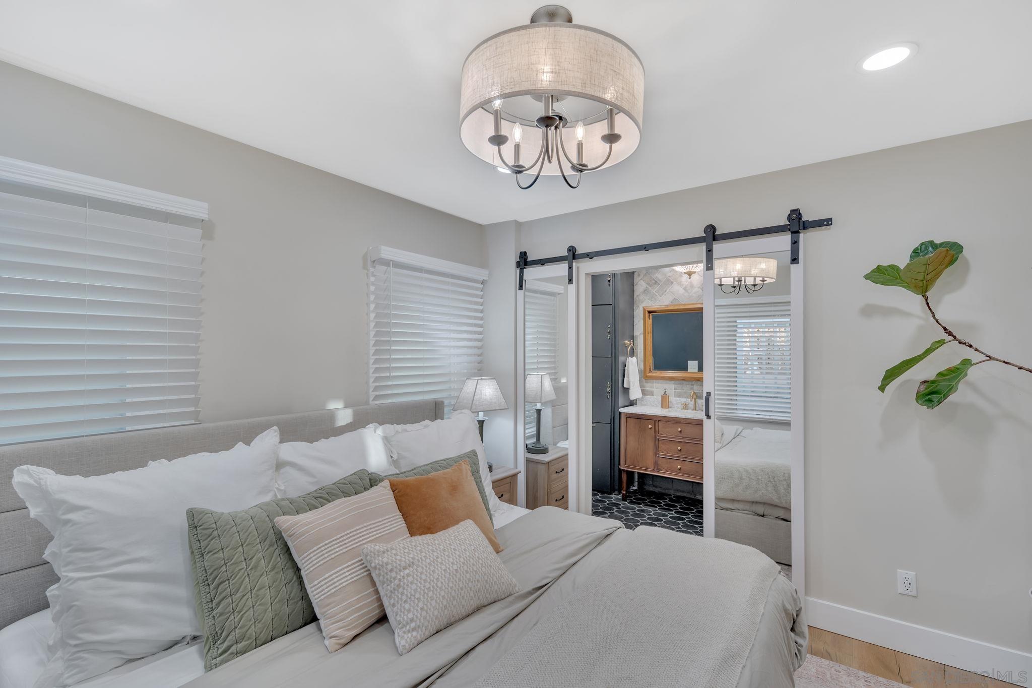 Detail Gallery Image 18 of 54 For 418 W Ivy Street, San Diego,  CA 92101 - – Beds | – Baths