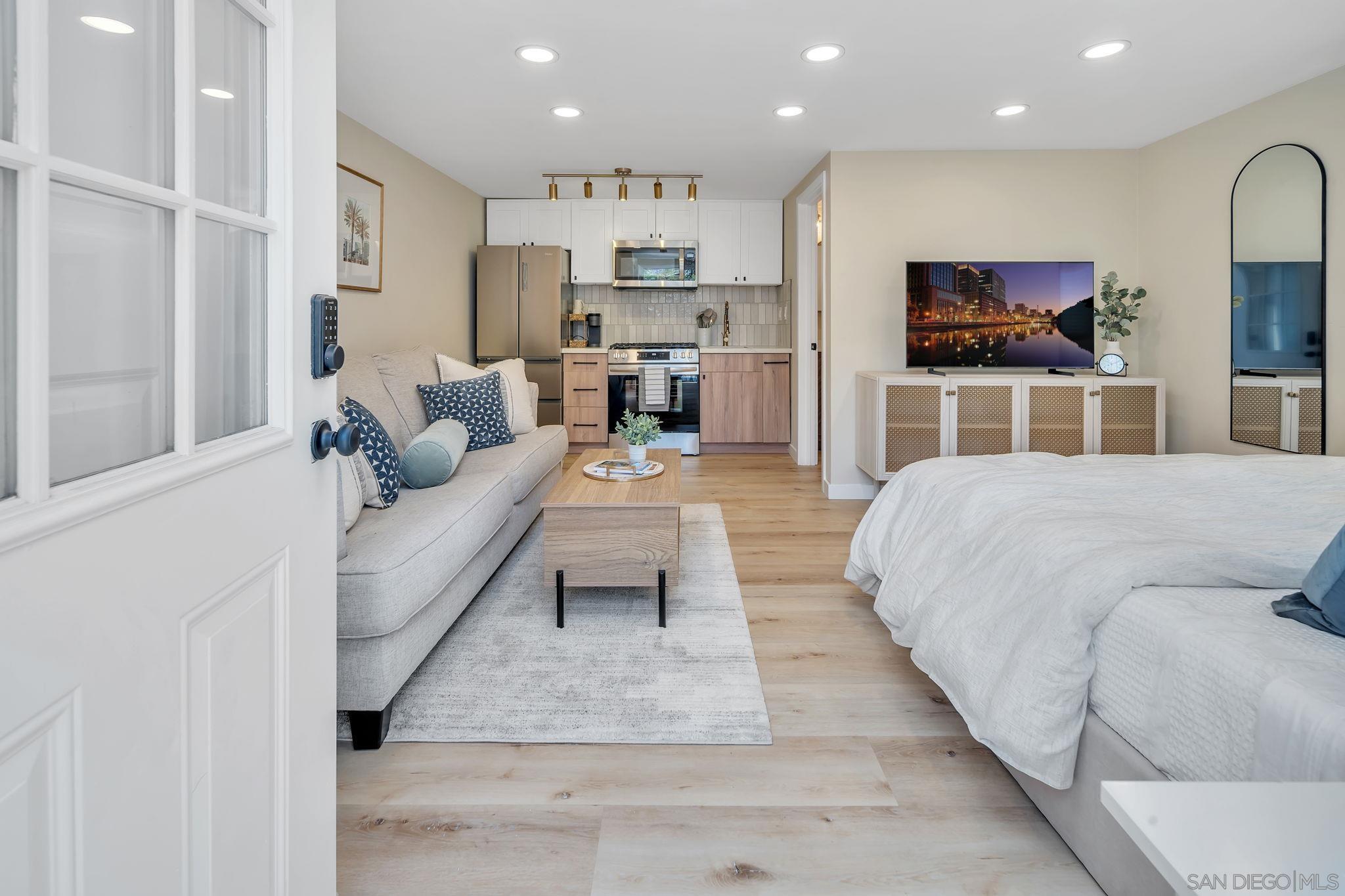 Detail Gallery Image 35 of 54 For 418 W Ivy Street, San Diego,  CA 92101 - – Beds | – Baths