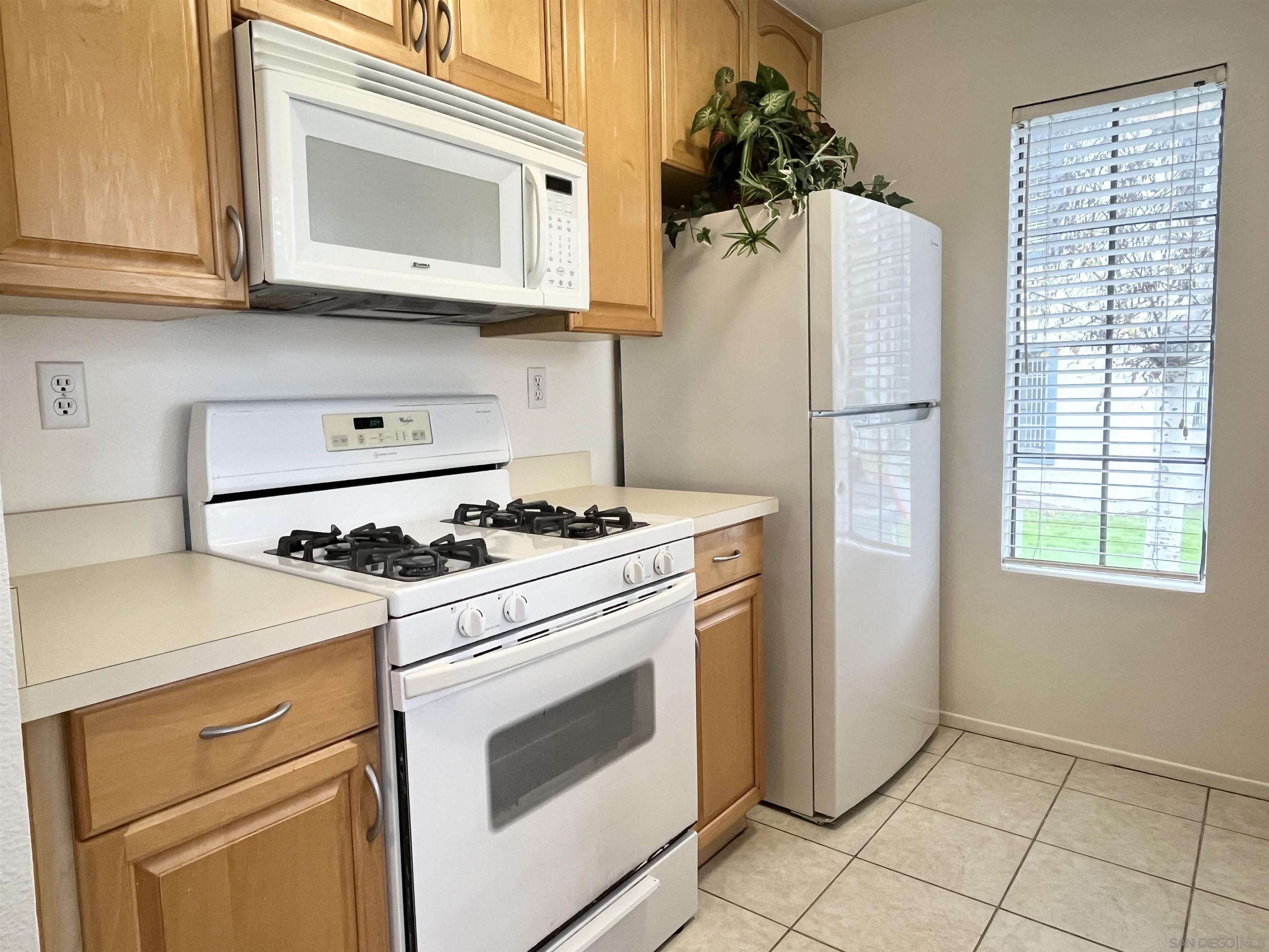 Detail Gallery Image 12 of 38 For 8538  Summerdale Rd  #111,  San Diego,  CA 92126 - 2 Beds | 2 Baths