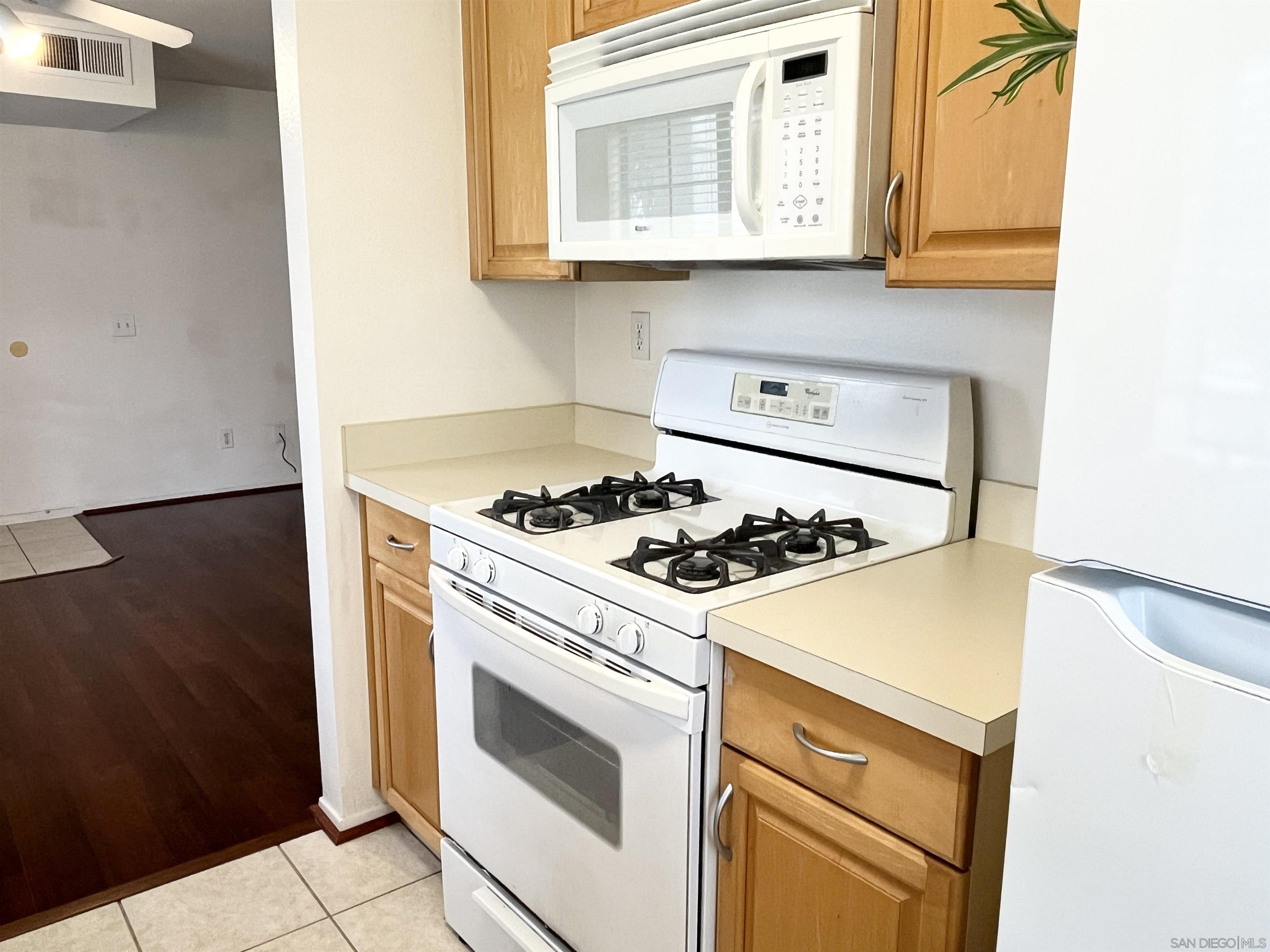 Detail Gallery Image 13 of 38 For 8538  Summerdale Rd  #111,  San Diego,  CA 92126 - 2 Beds | 2 Baths