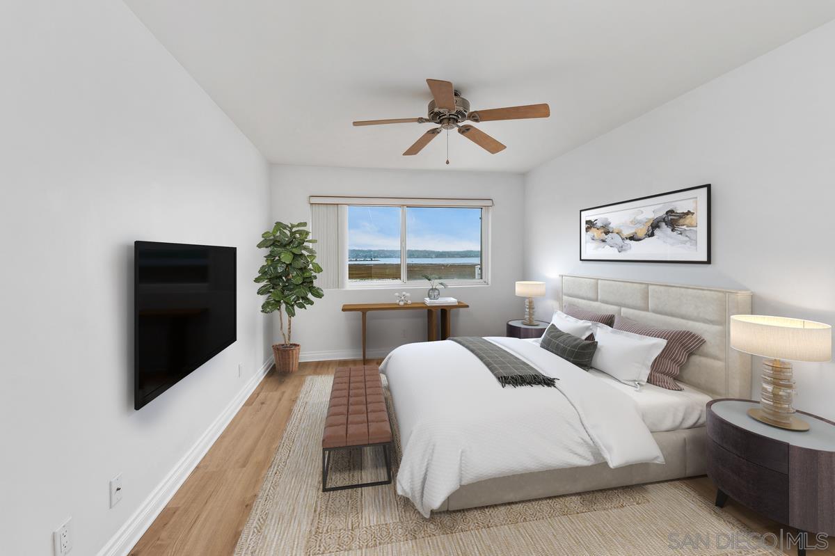 Detail Gallery Image 18 of 34 For 4013  Crown Point Dr  #2,  San Diego,  CA 92109 - 2 Beds | 2 Baths