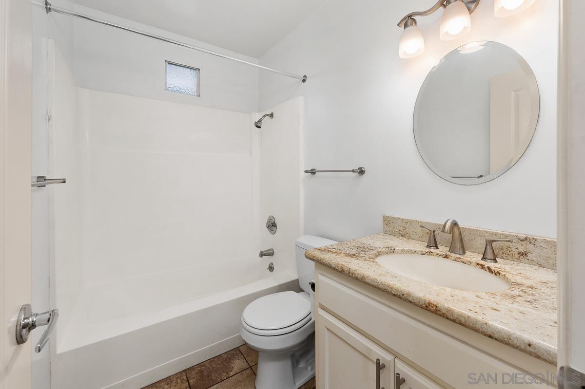 Detail Gallery Image 24 of 34 For 4013  Crown Point Dr  #2,  San Diego,  CA 92109 - 2 Beds | 2 Baths