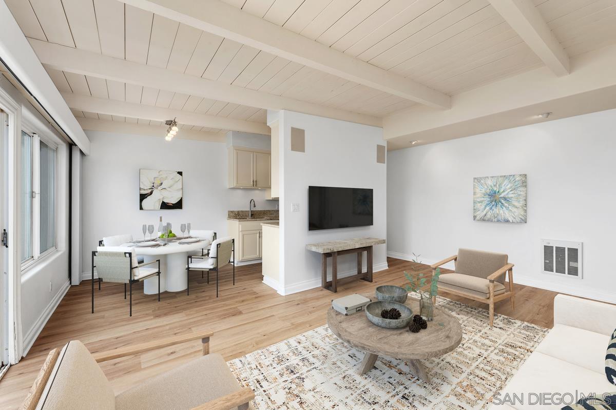 Detail Gallery Image 9 of 34 For 4013  Crown Point Dr  #2,  San Diego,  CA 92109 - 2 Beds | 2 Baths