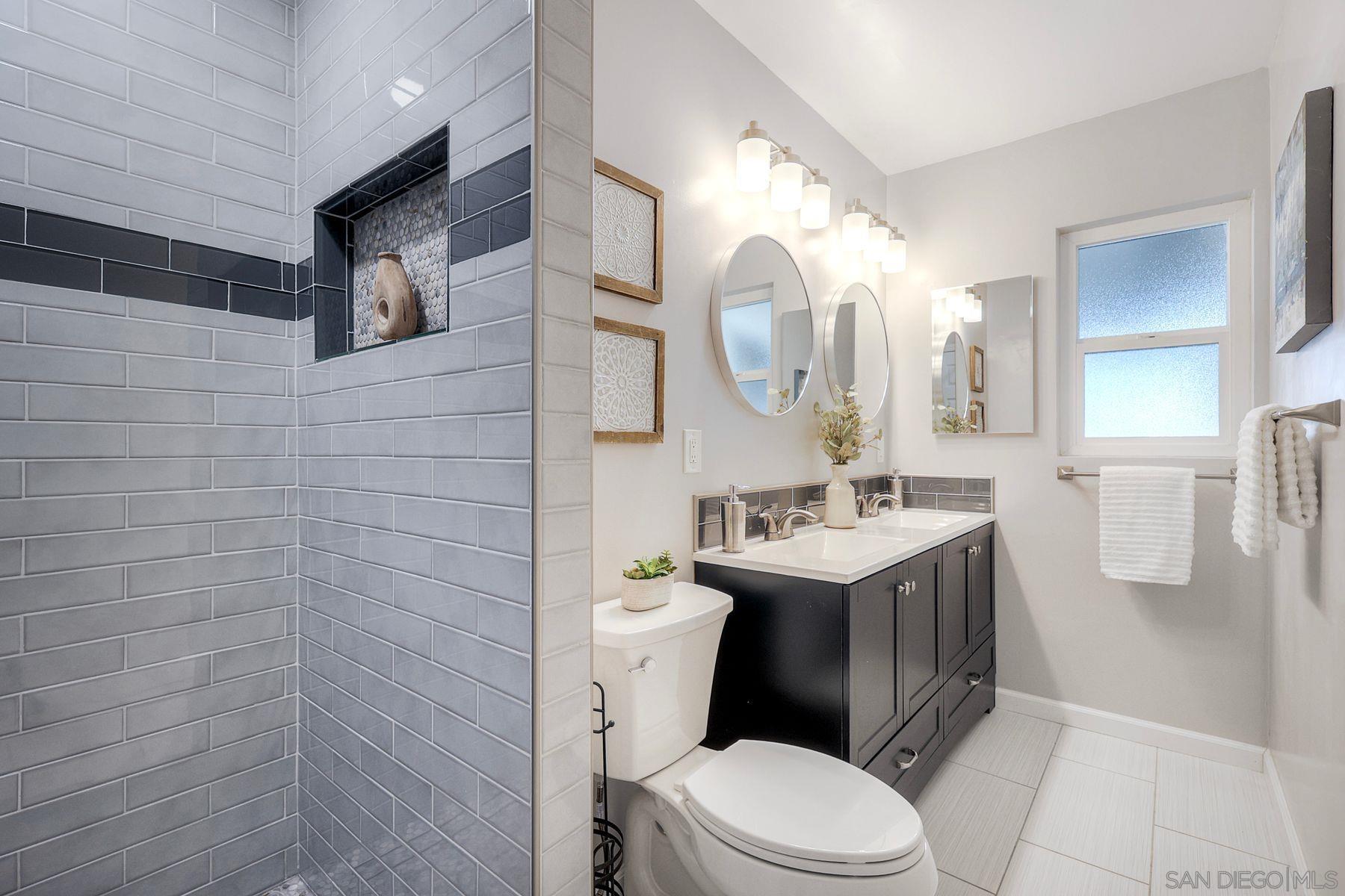 Detail Gallery Image 19 of 31 For 926  Aster Ave, El Cajon,  CA 92020 - 4 Beds | 3 Baths