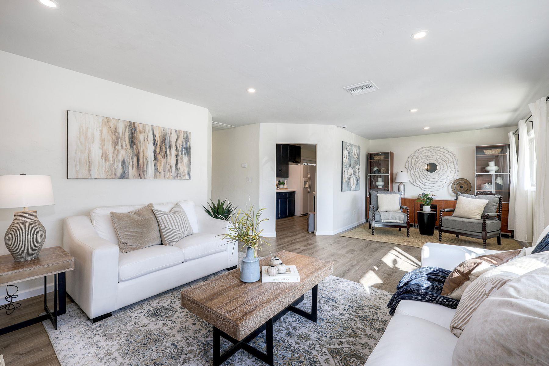 Detail Gallery Image 5 of 31 For 926  Aster Ave, El Cajon,  CA 92020 - 4 Beds | 3 Baths