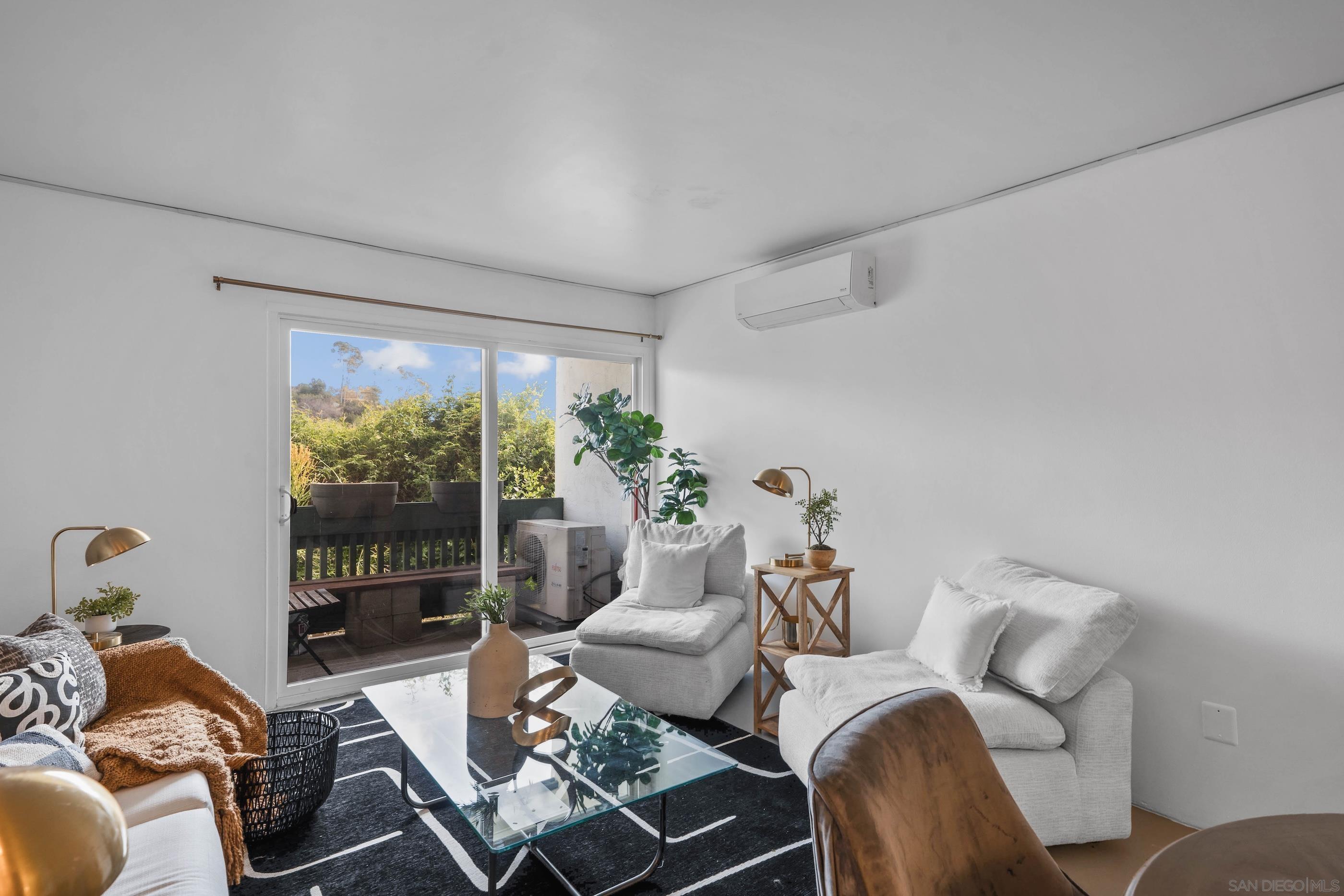 Detail Gallery Image 4 of 25 For 4060  Huerfano Avenue  #130,  San Diego,  CA 92117 - 1 Beds | 1 Baths