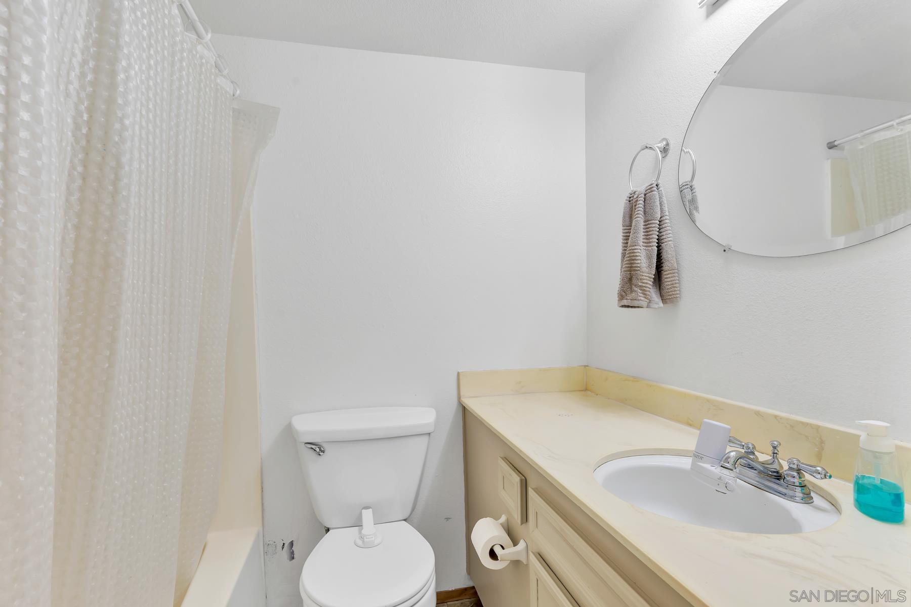 Detail Gallery Image 27 of 40 For 5875  Reo Ter  #C,  San Diego,  CA 92139 - 3 Beds | 2/1 Baths