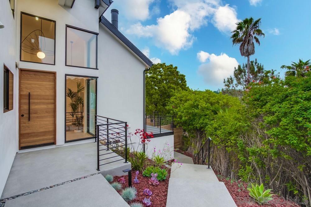 Detail Gallery Image 5 of 61 For 1429  Trabert Ranch Rd, Encinitas,  CA 92024 - 5 Beds | 4 Baths