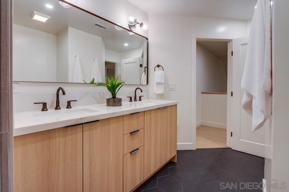 Detail Gallery Image 41 of 61 For 1429  Trabert Ranch Rd, Encinitas,  CA 92024 - 5 Beds | 4 Baths