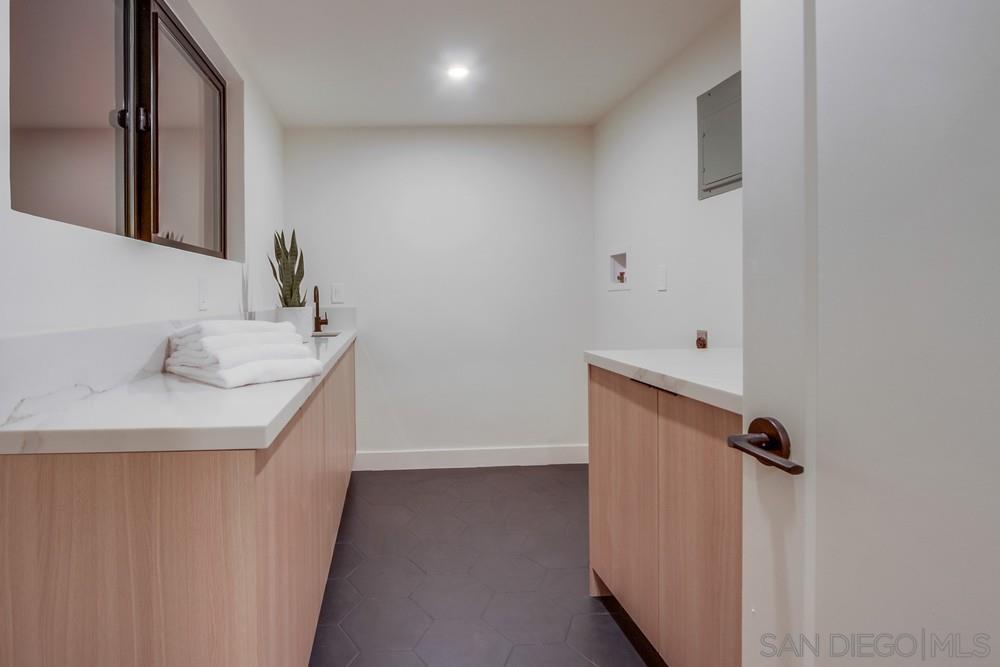 Detail Gallery Image 43 of 61 For 1429  Trabert Ranch Rd, Encinitas,  CA 92024 - 5 Beds | 4 Baths