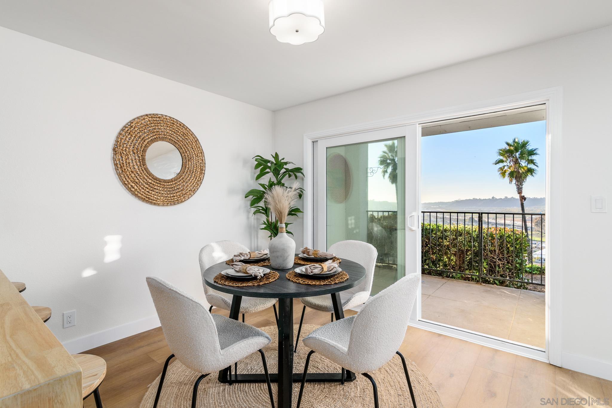Detail Gallery Image 6 of 24 For 3606  Vista Rey 9, Oceanside,  CA 92057 - 2 Beds | 2 Baths