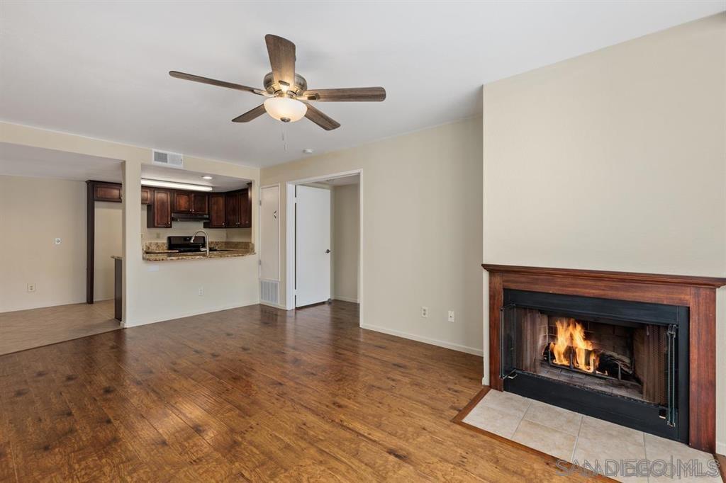 Detail Gallery Image 2 of 21 For 405  Stoney Point Way  89, Oceanside,  CA 92058 - 2 Beds | 2 Baths