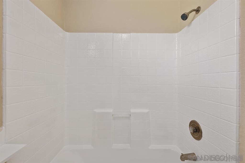 Detail Gallery Image 8 of 21 For 405  Stoney Point Way  89, Oceanside,  CA 92058 - 2 Beds | 2 Baths